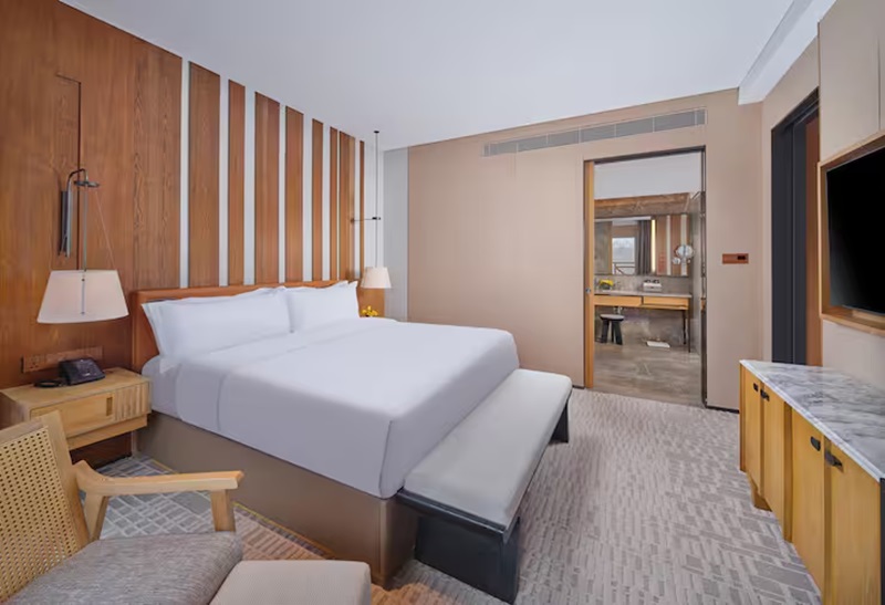 Junior Suite King Size Bed