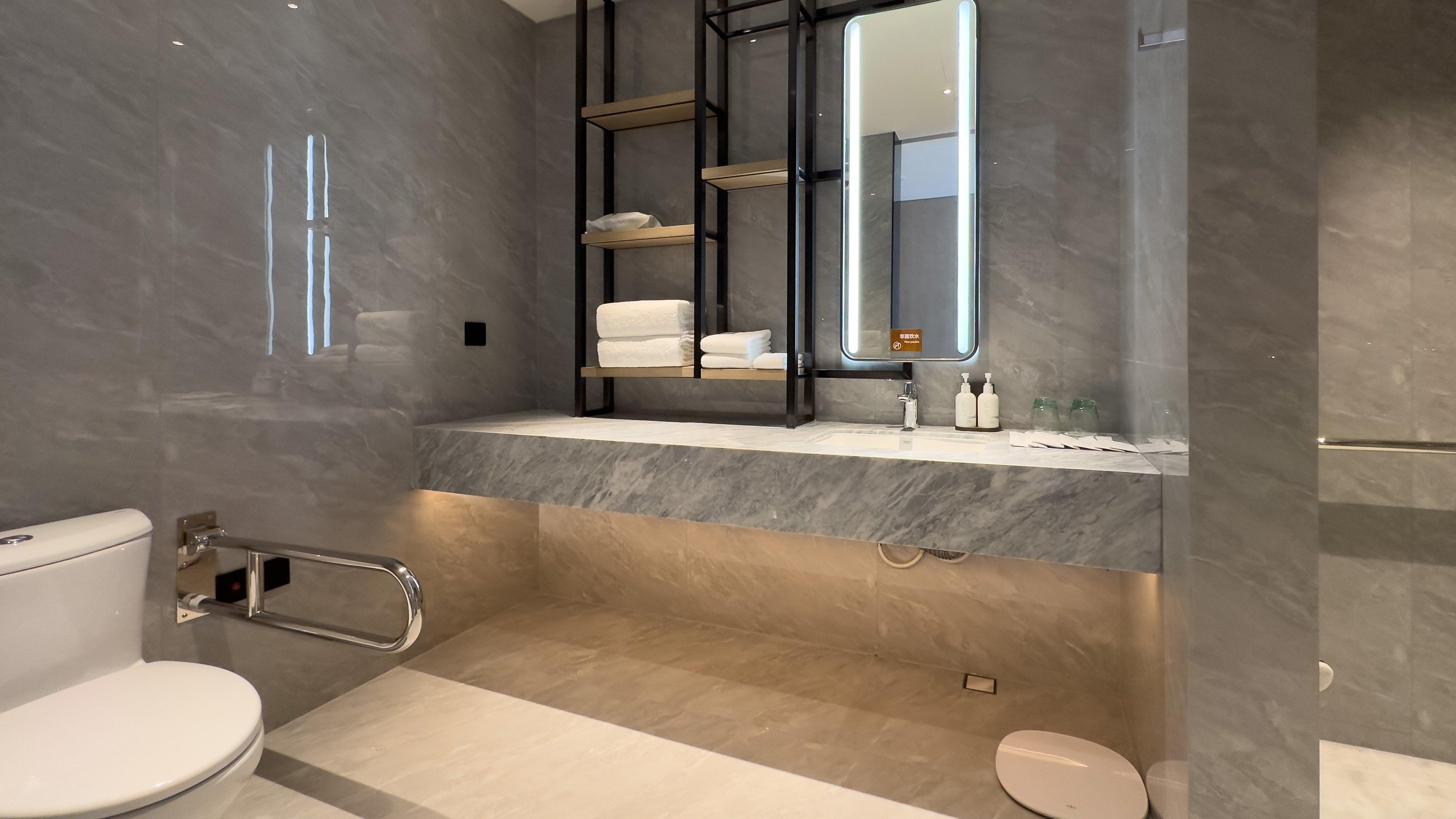 Double Accessible King Size Bed