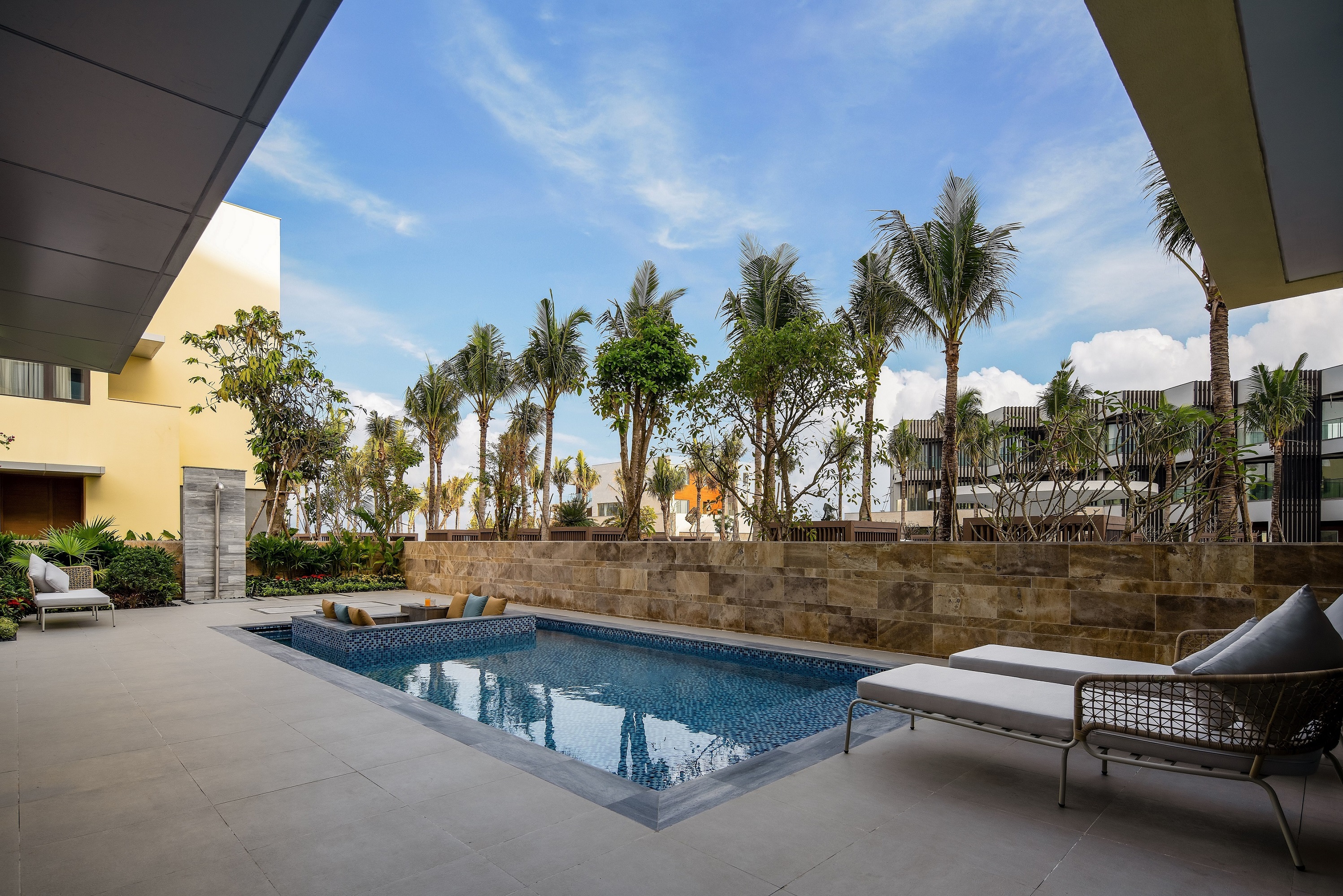 Villa Five Bedrooms with Private Pool