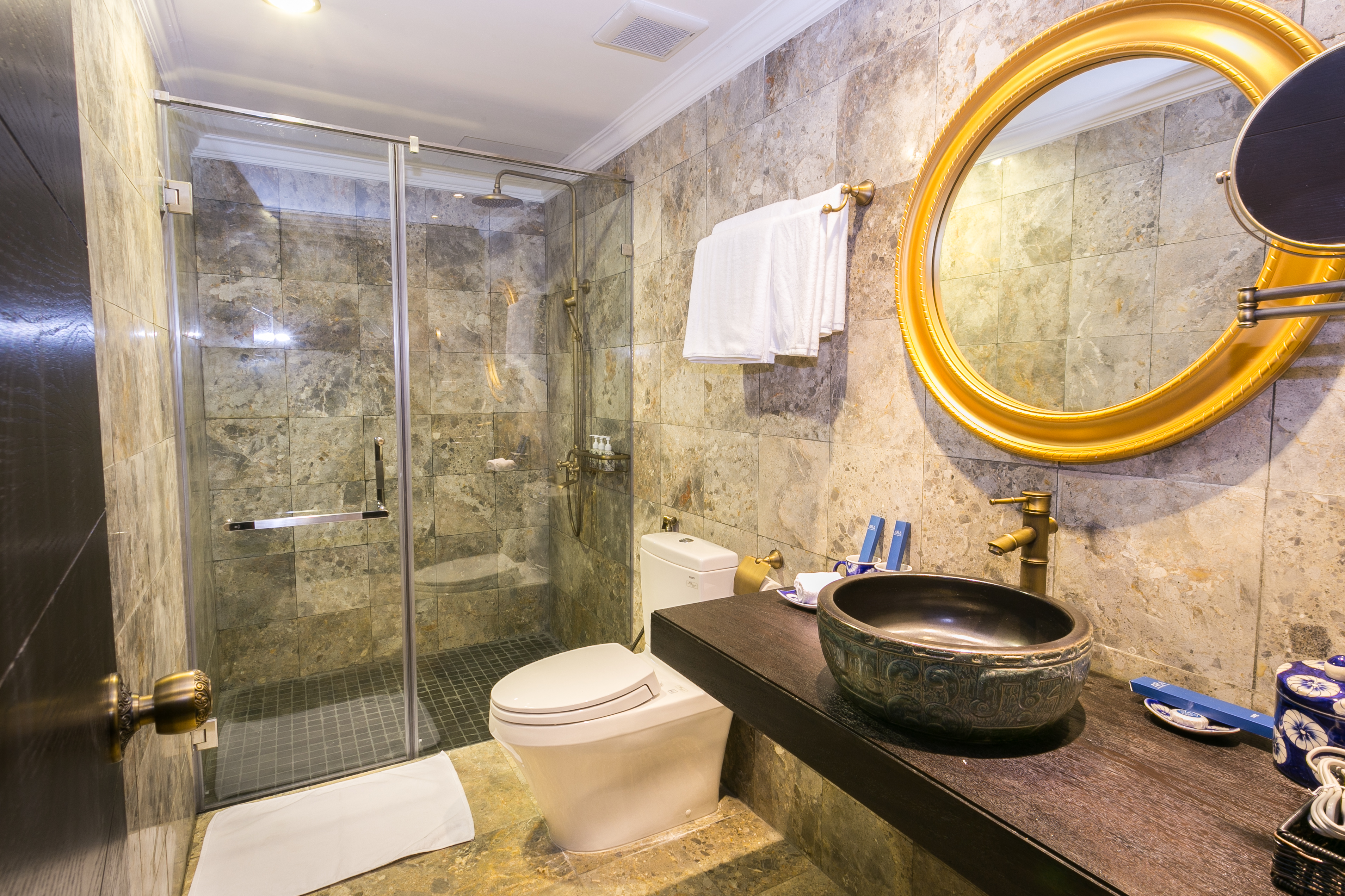 Family Room Connecting Room