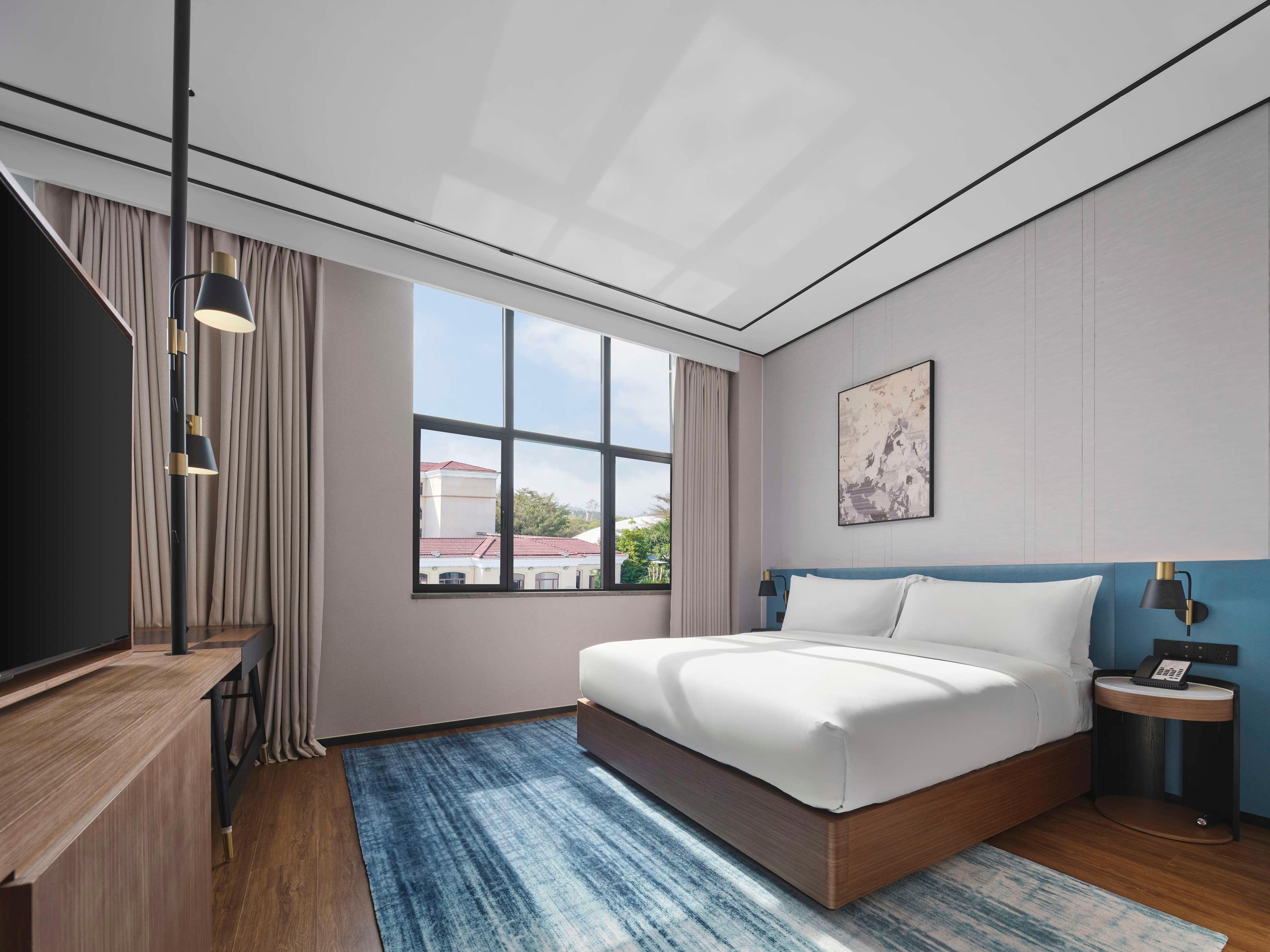 Double Premium King Bed