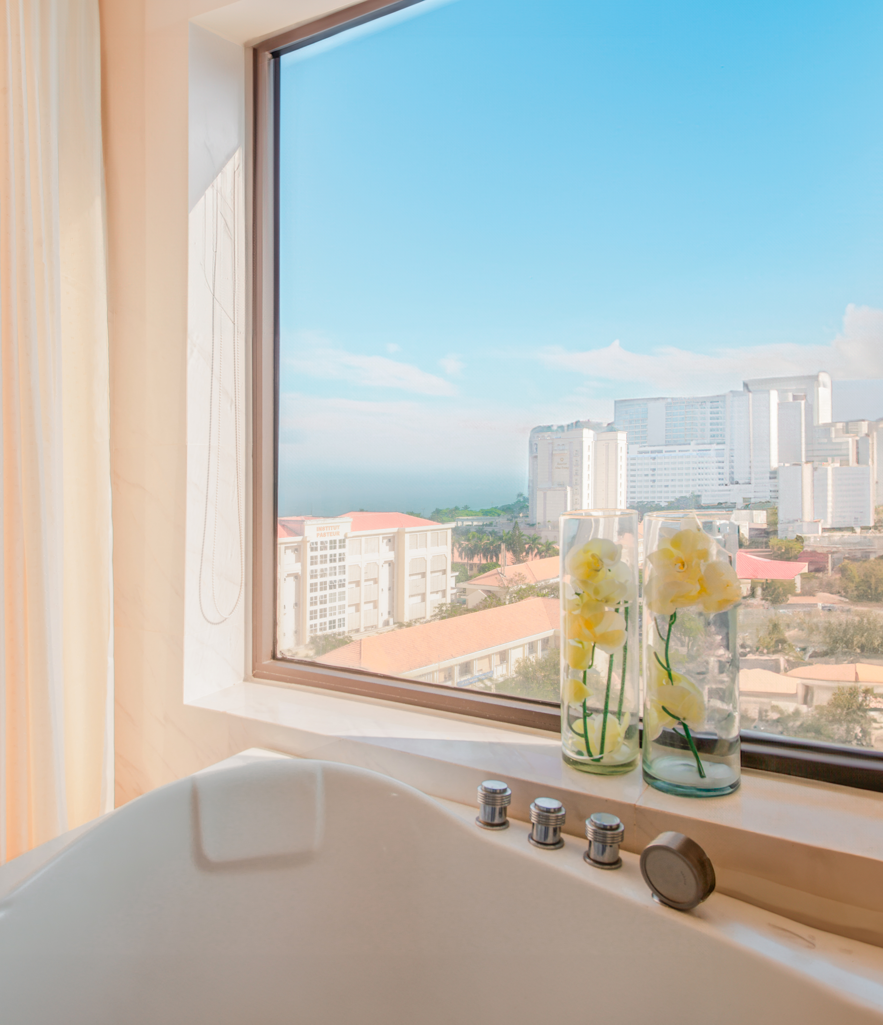 Suite Partial Ocean View