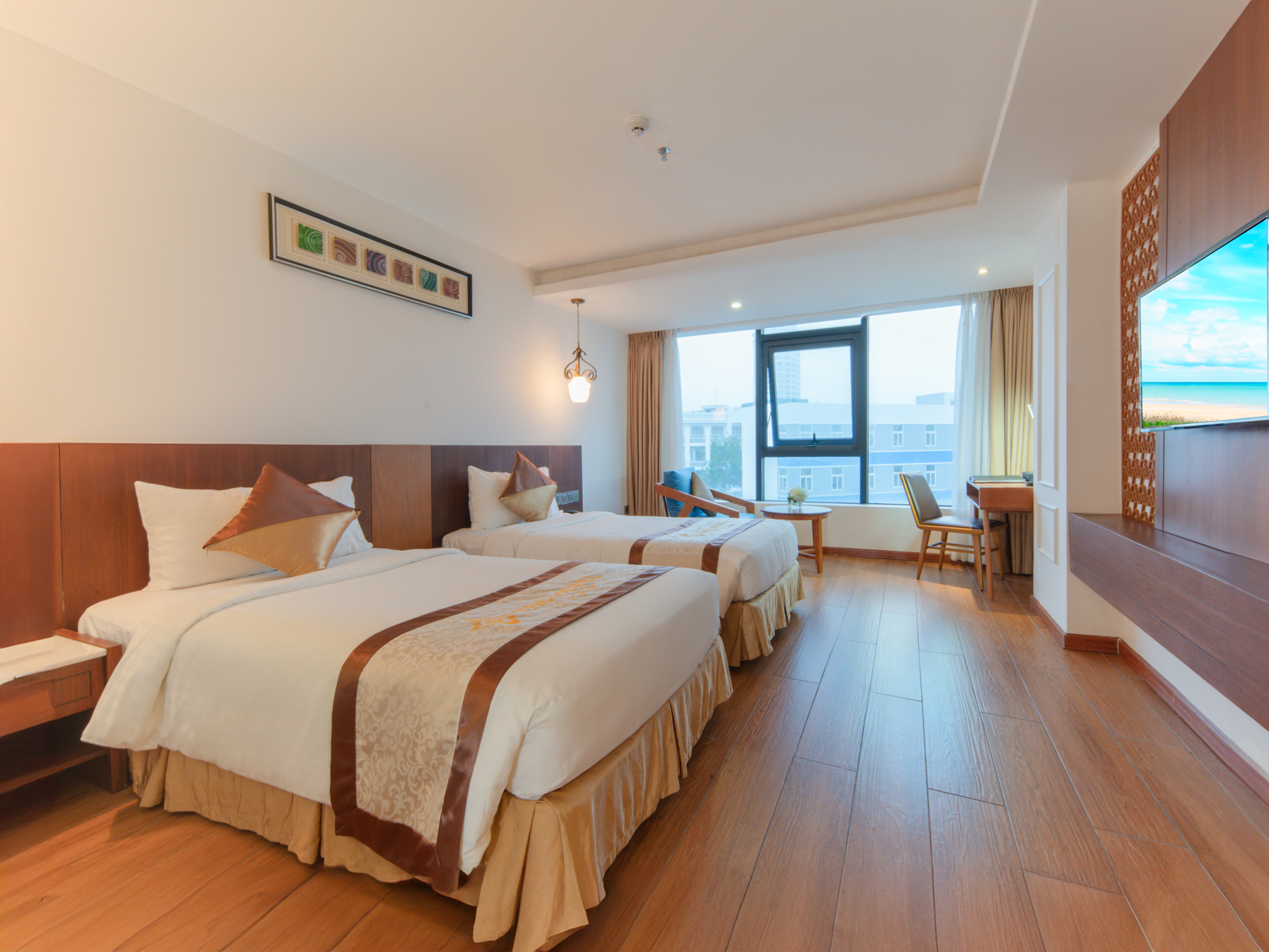 Double or Twin Deluxe with Views