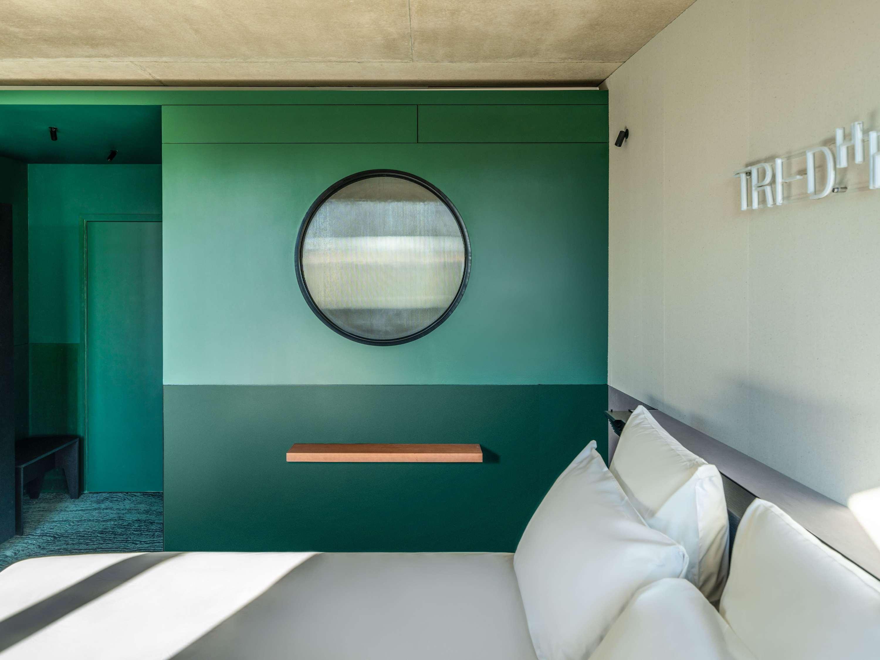 Double Queen Size Bed