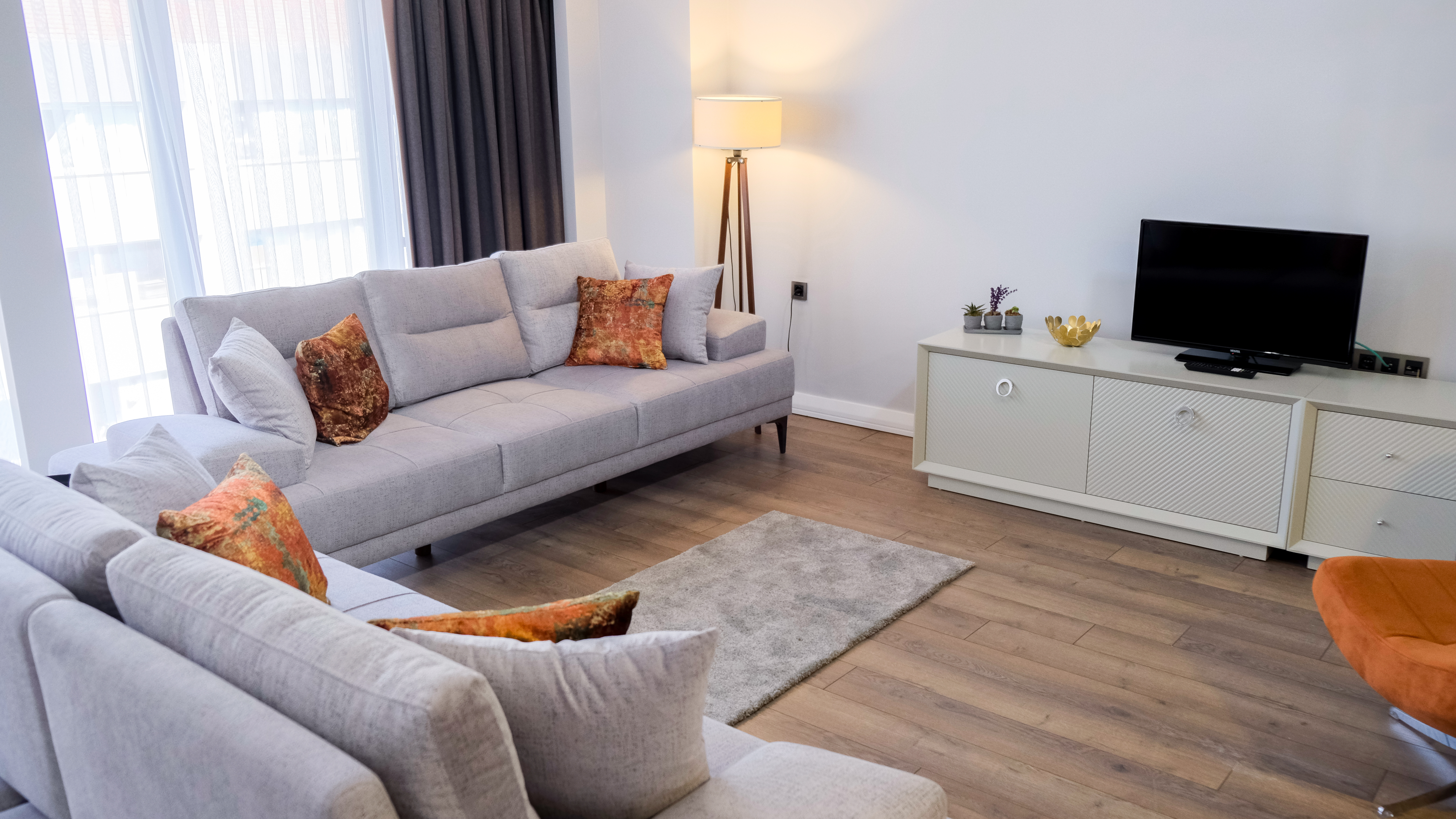 Suite Deluxe King Bed