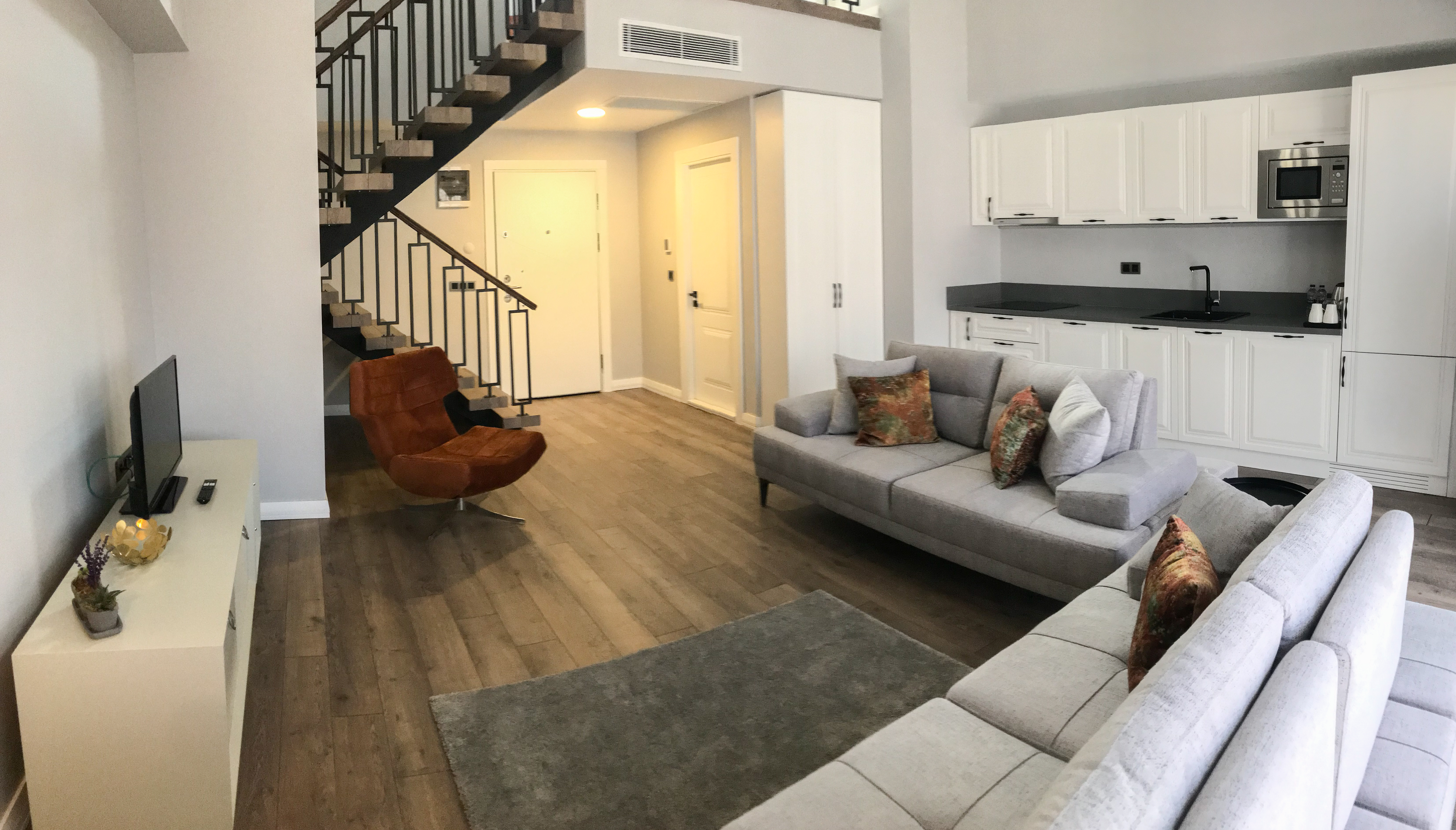 Suite Deluxe King Bed