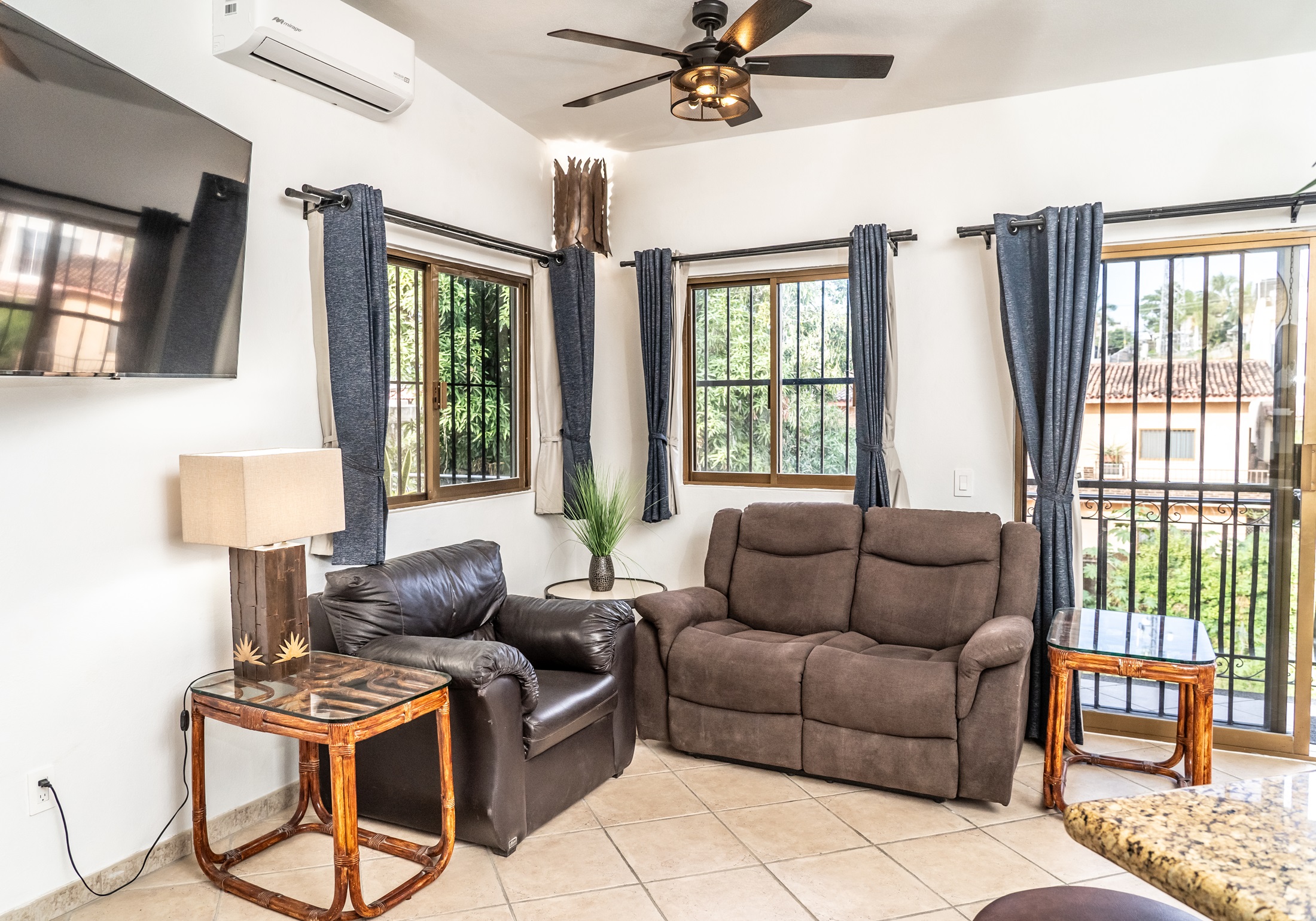 Suite Queen Size Bed