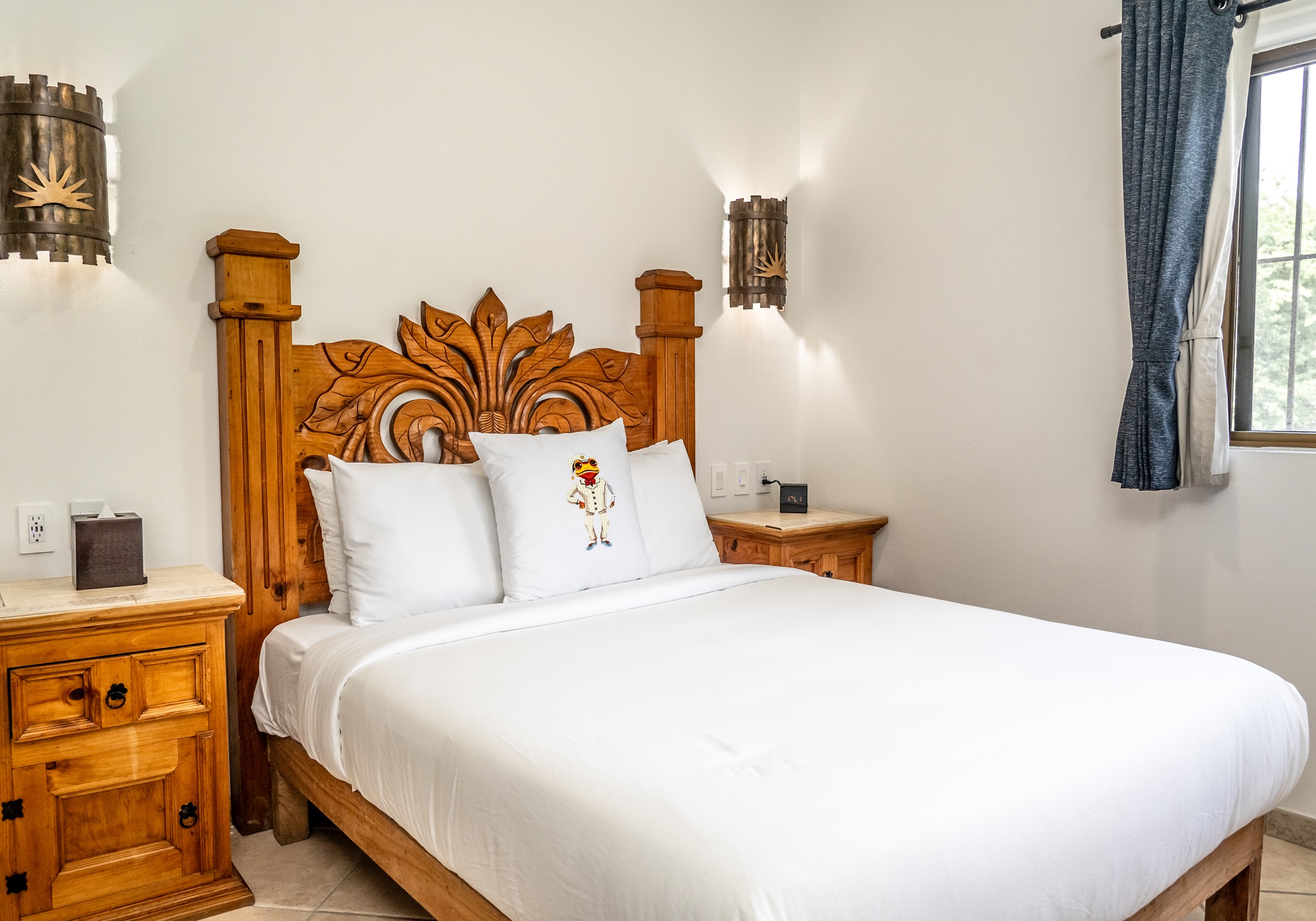 Suite Queen Size Bed