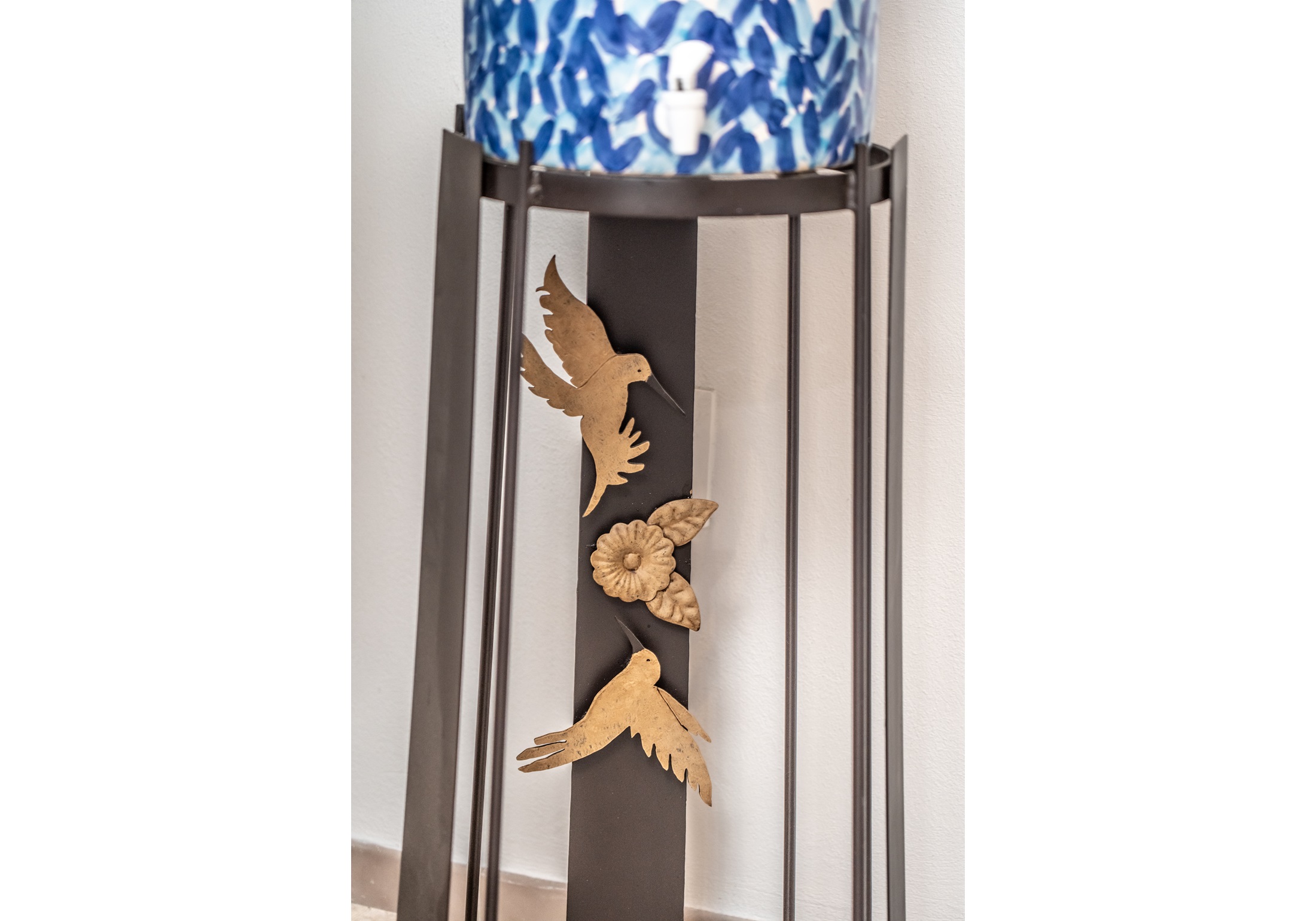 Apartment Queen Size Bed