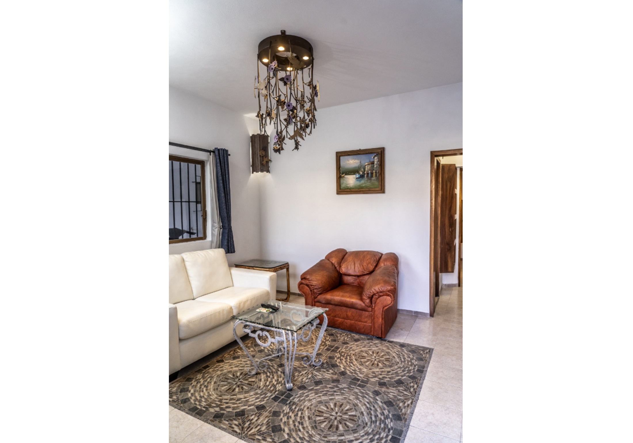 Apartment Queen Size Bed