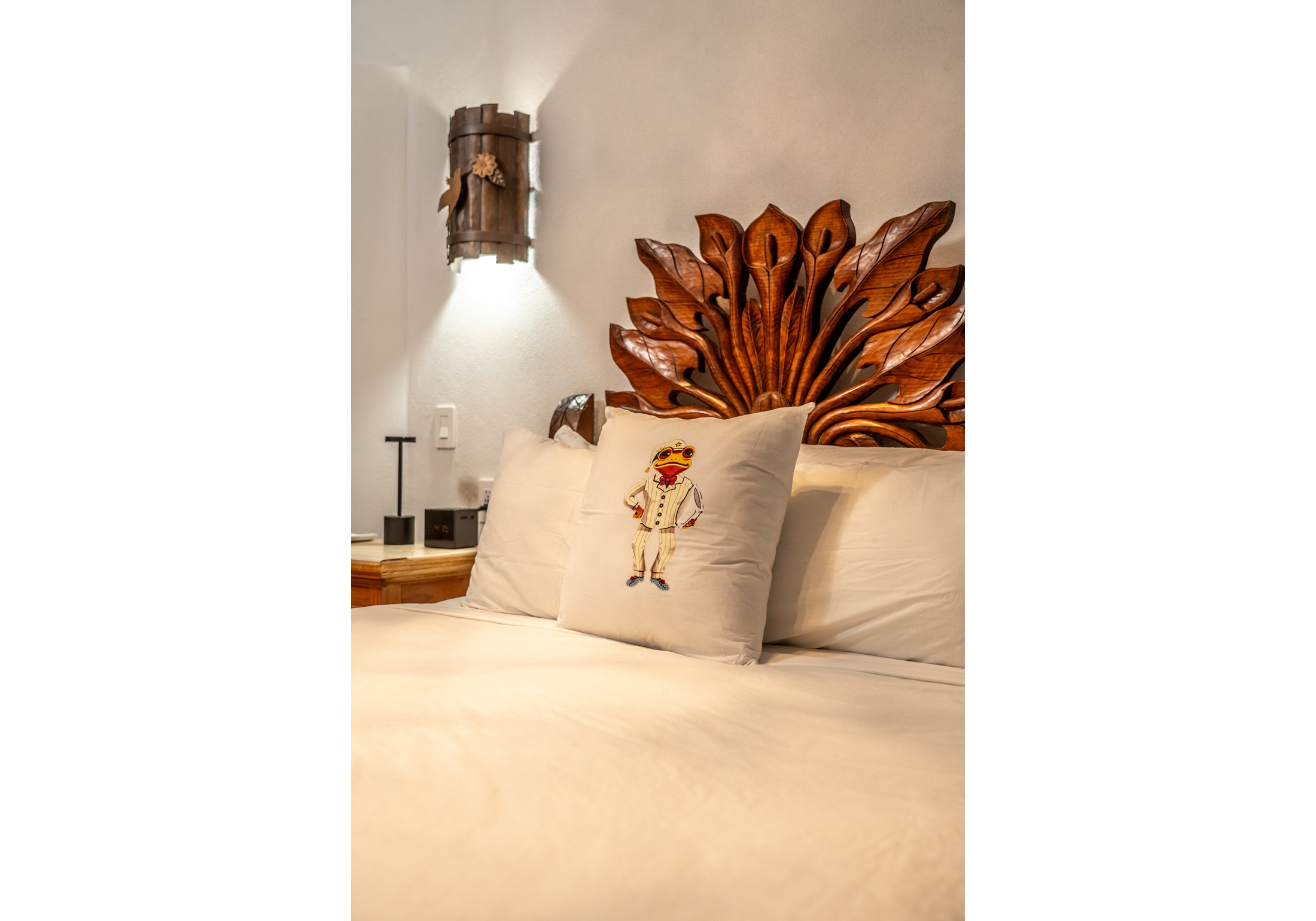 Apartment Queen Size Bed