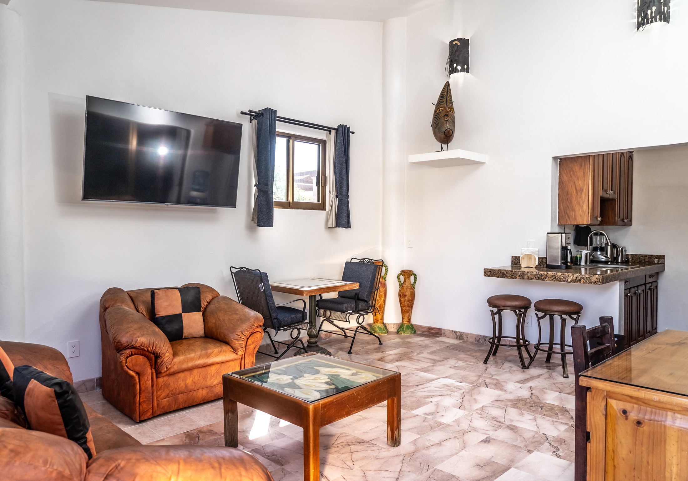 Apartment King Size Bed