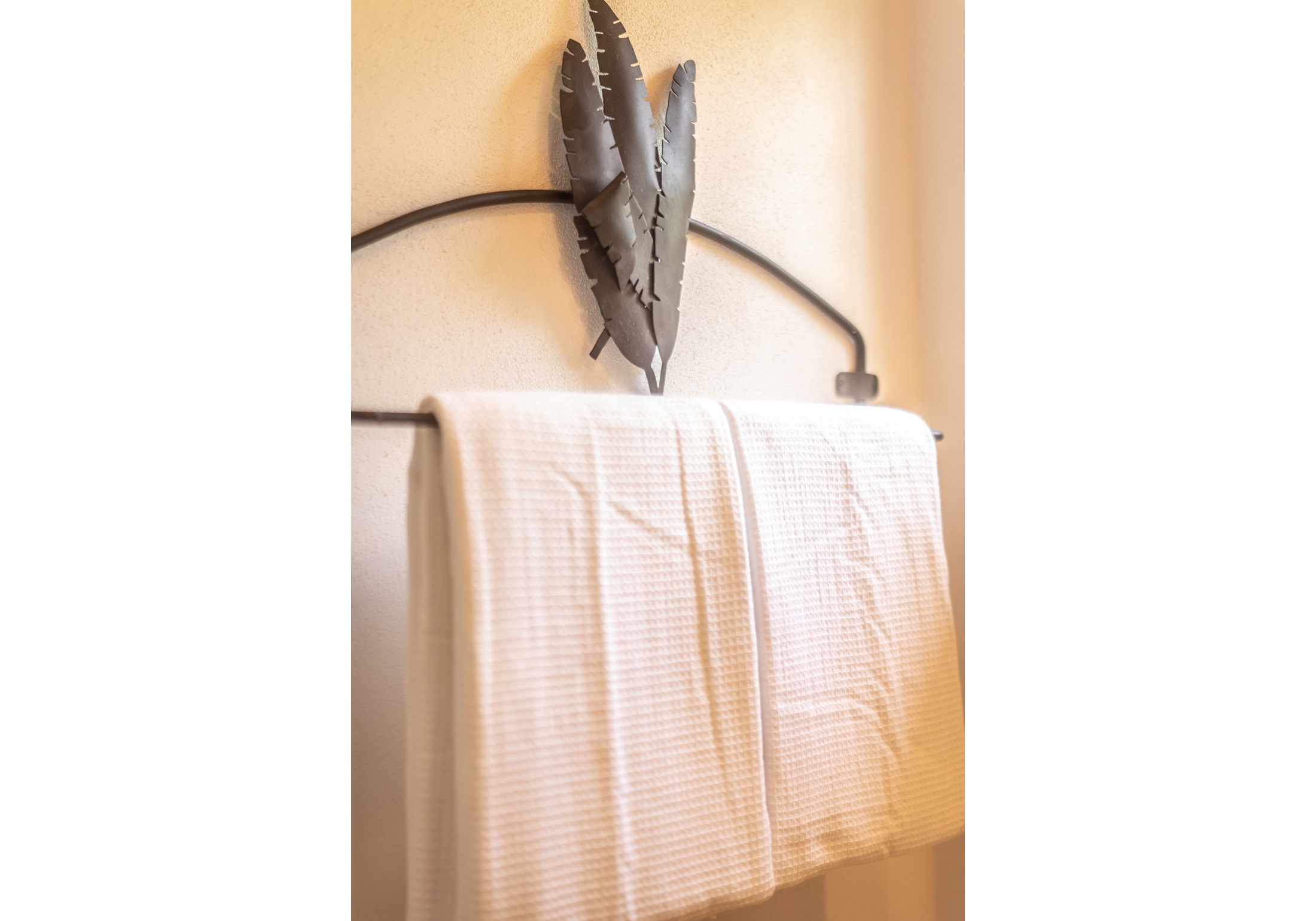 Apartment Queen Size Bed