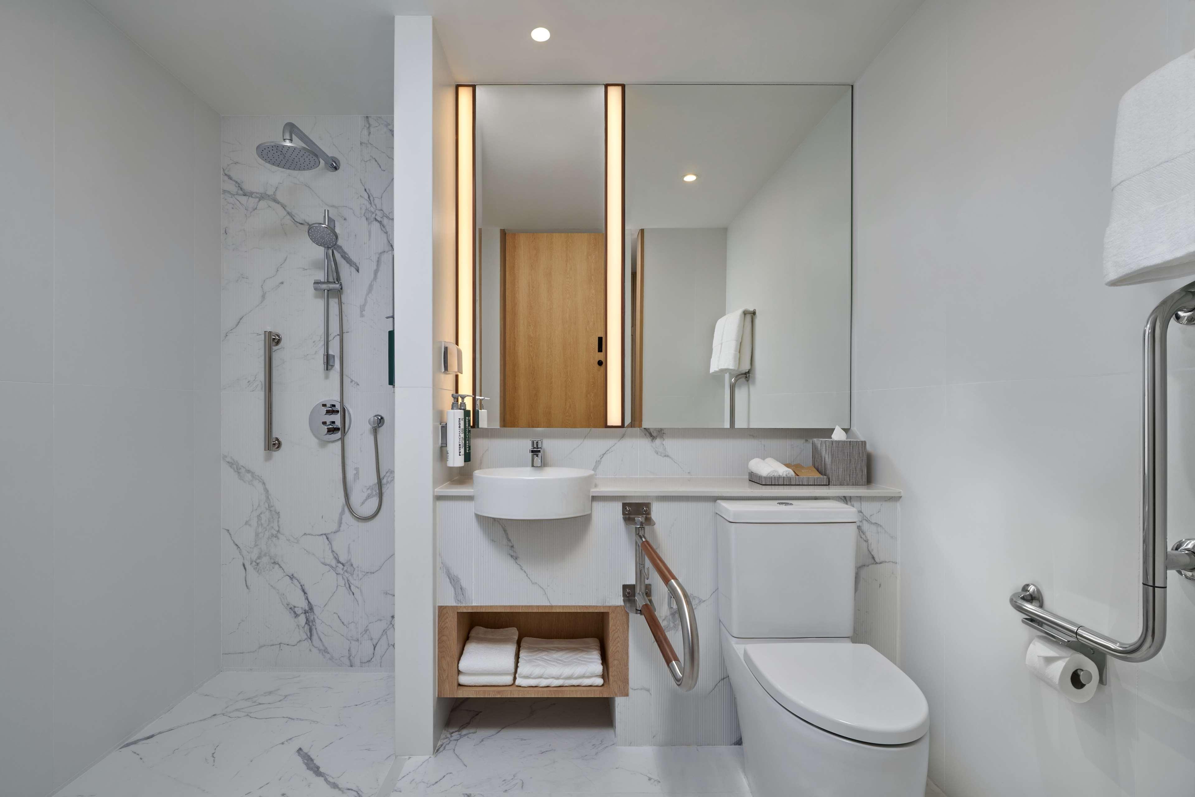 Double Accessible King Size Bed