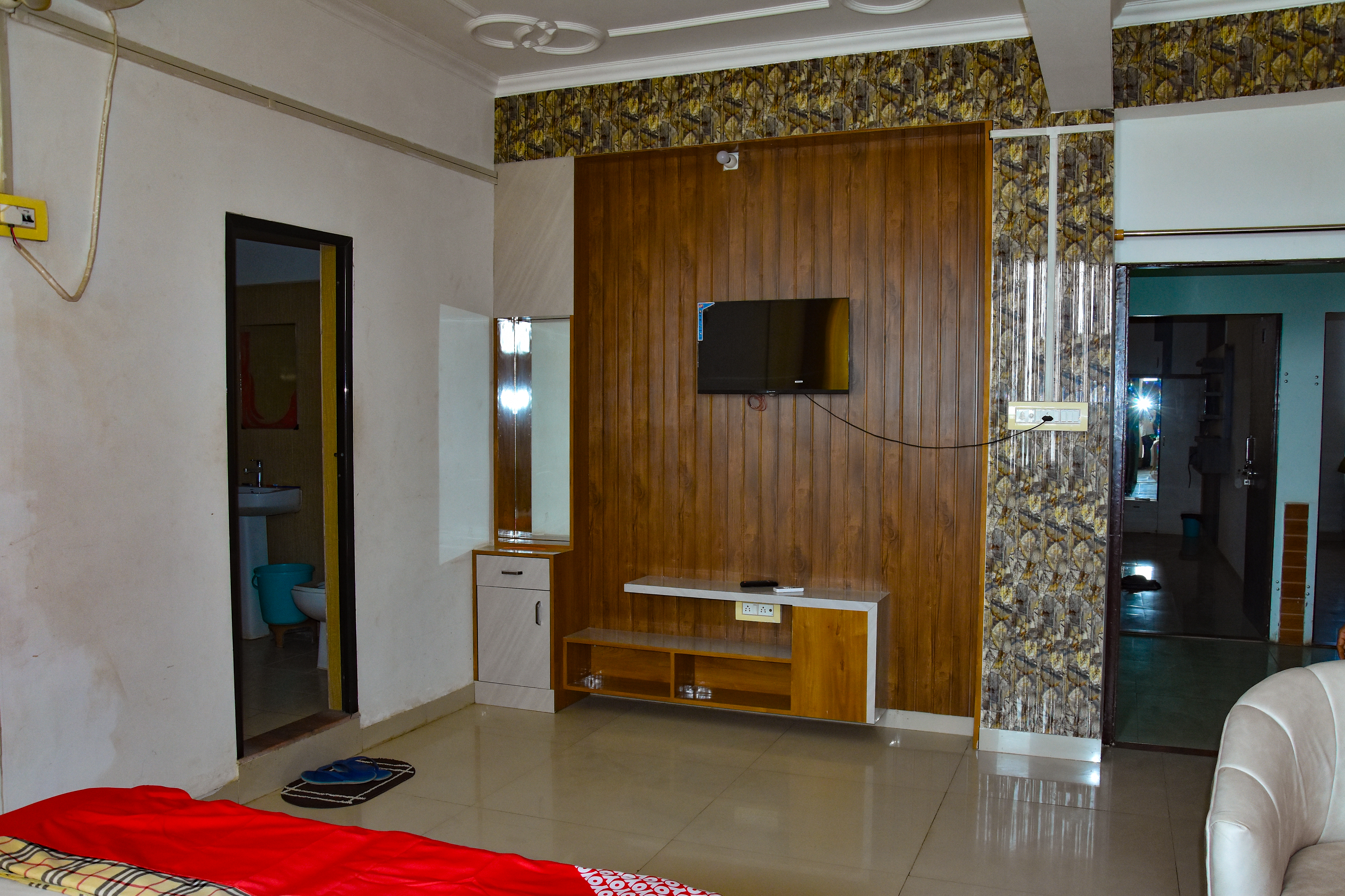 Family Room Superior King Bed