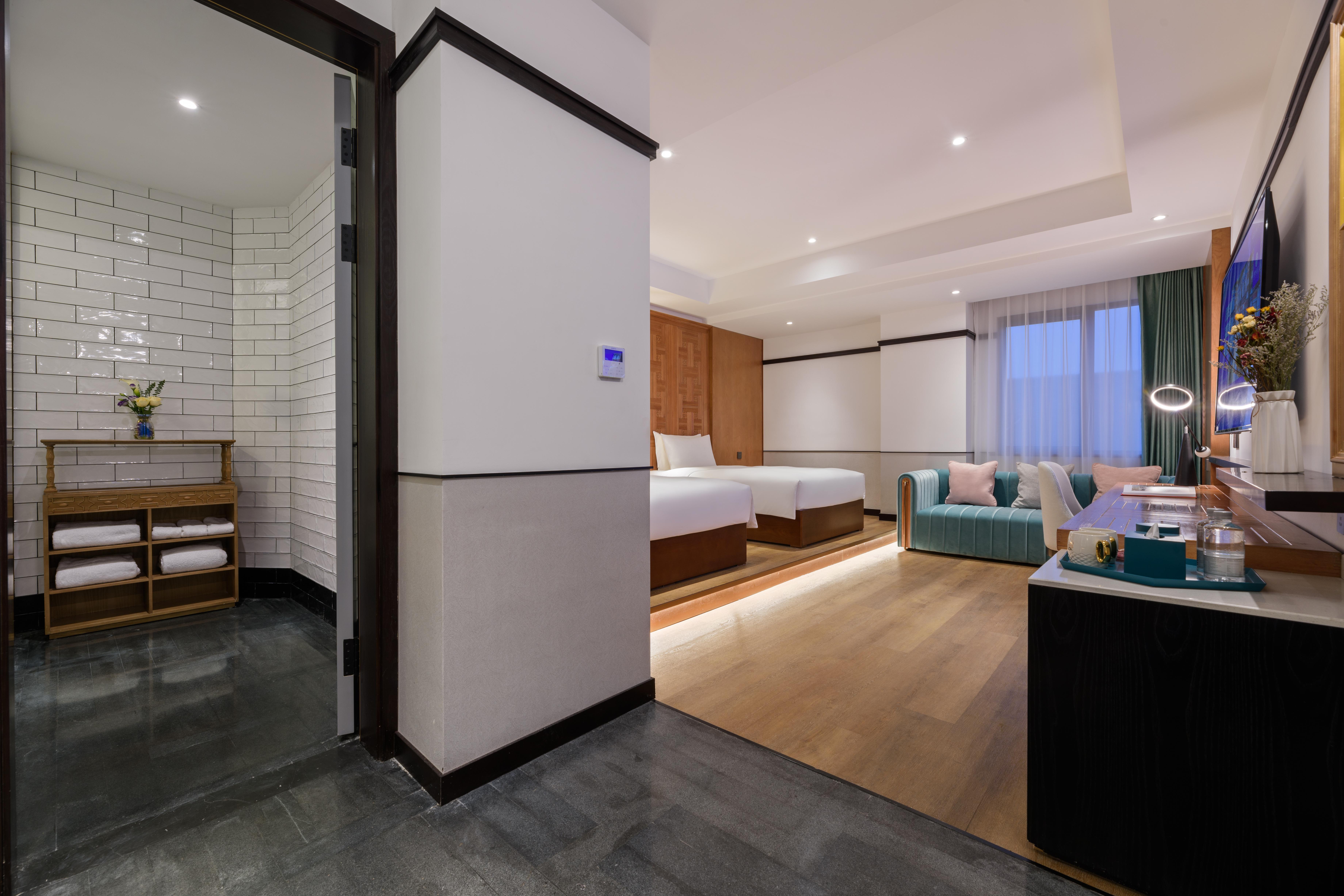 Family Room Superior