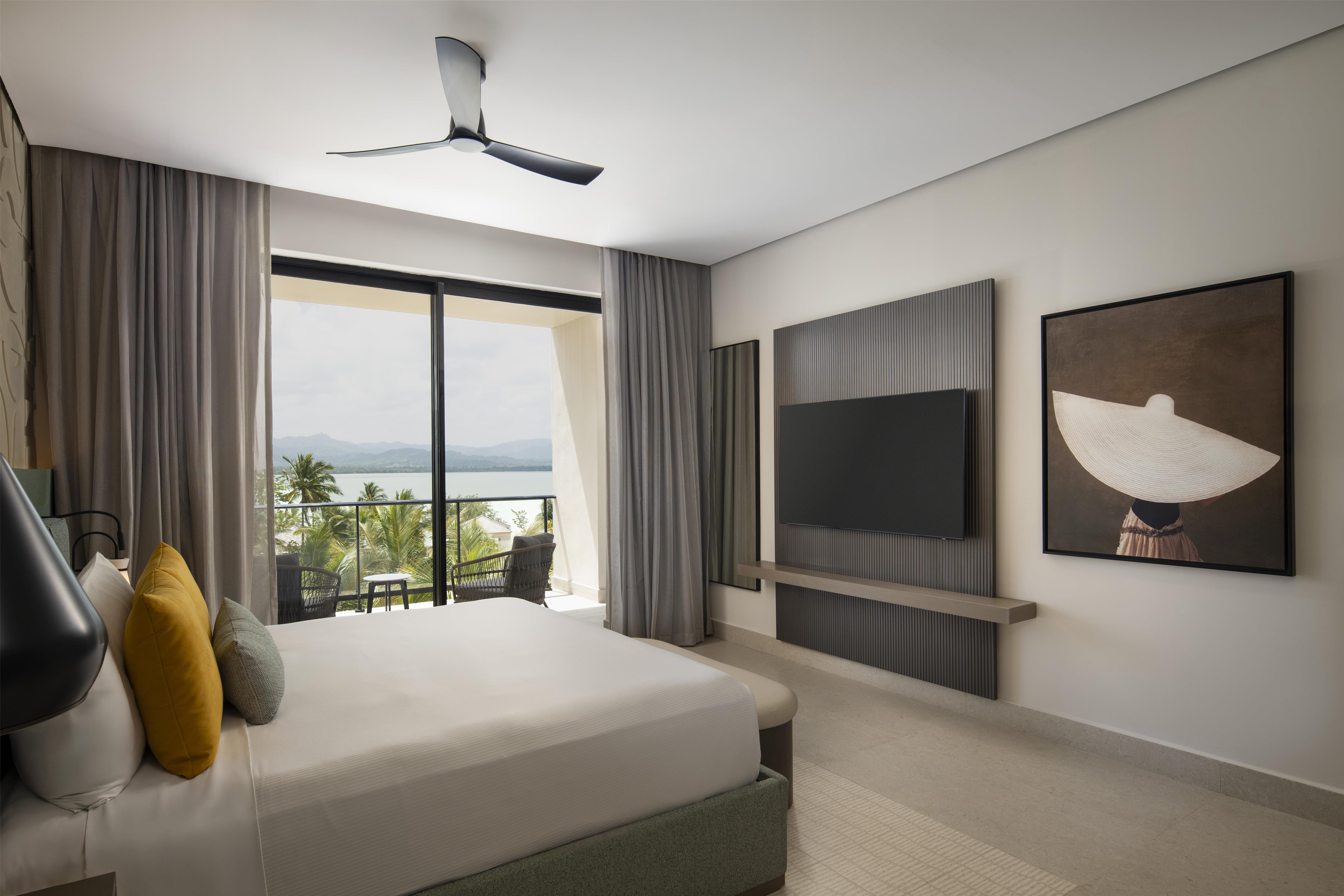 Suite with Views