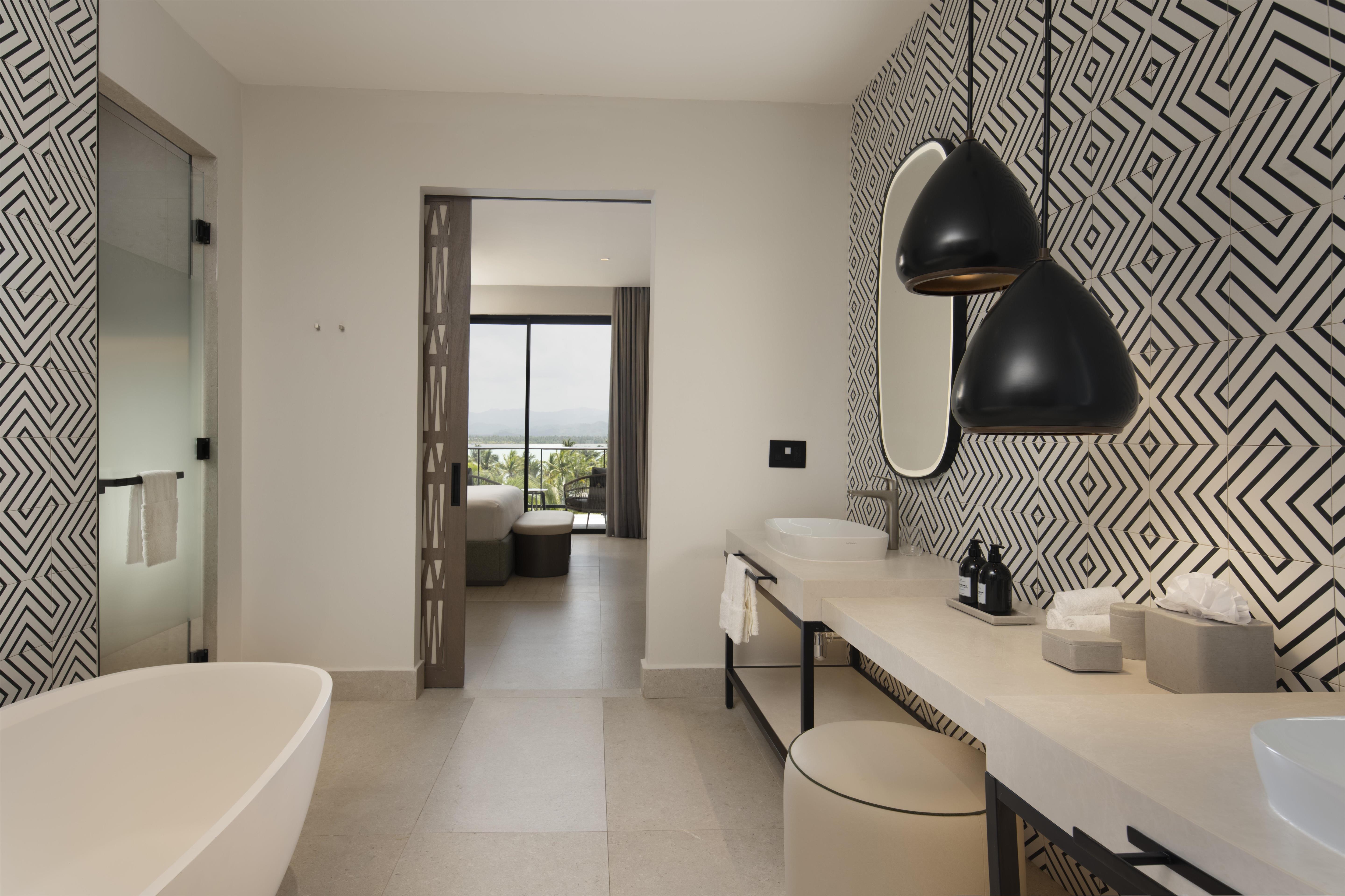 Suite with Views