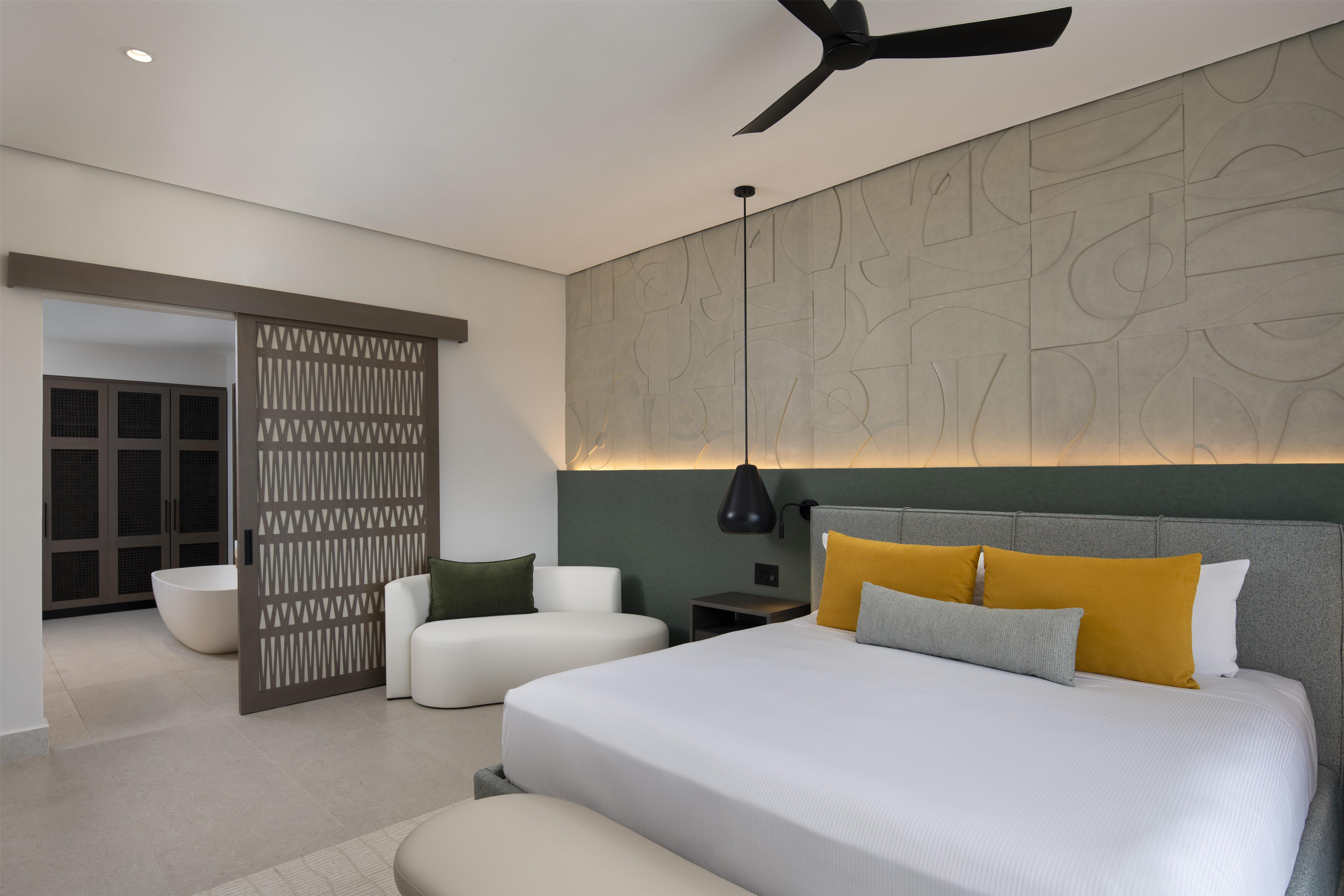 Suite with Views