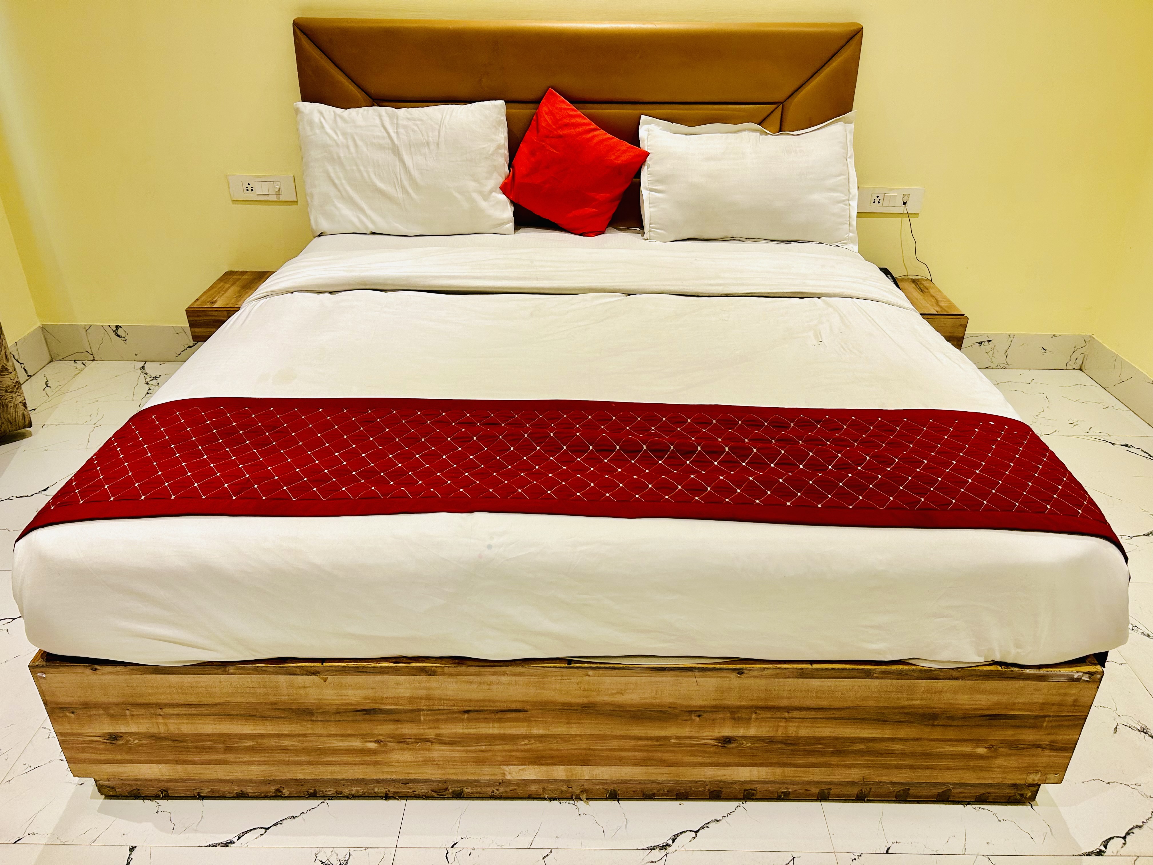 Double Superior King Bed