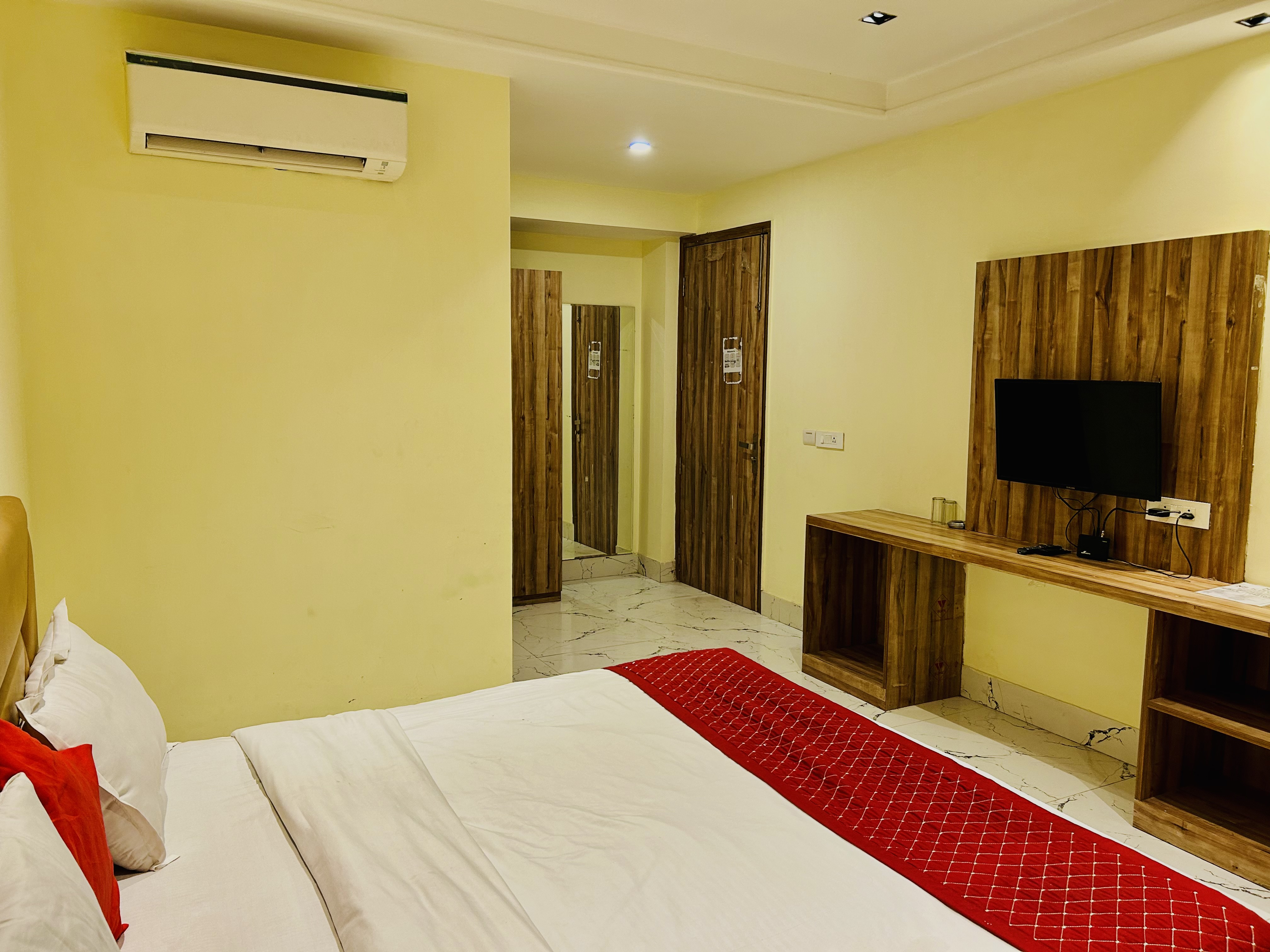 Double Superior King Bed