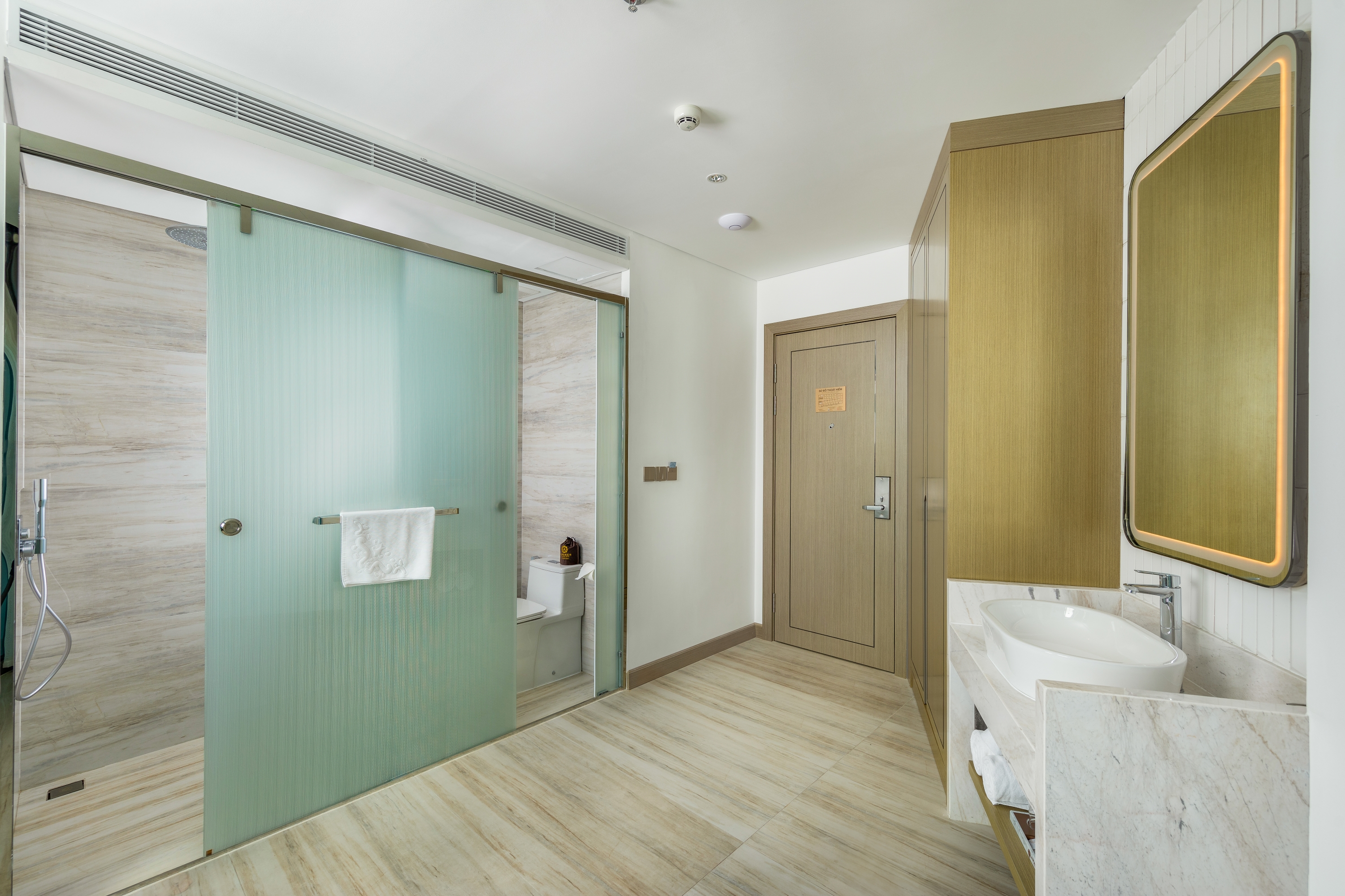 Double Deluxe Partial Ocean View