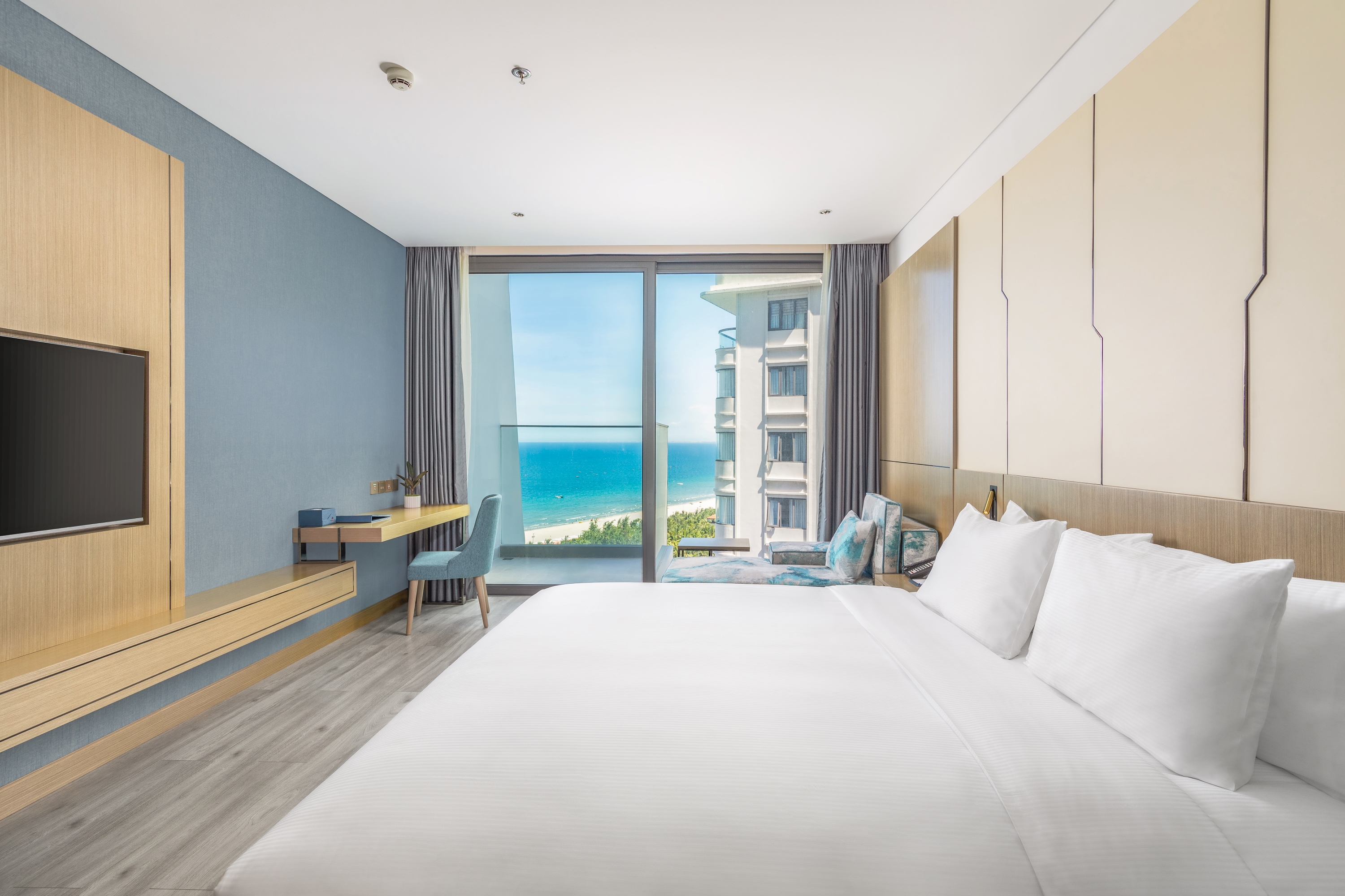 Double Premier with Views