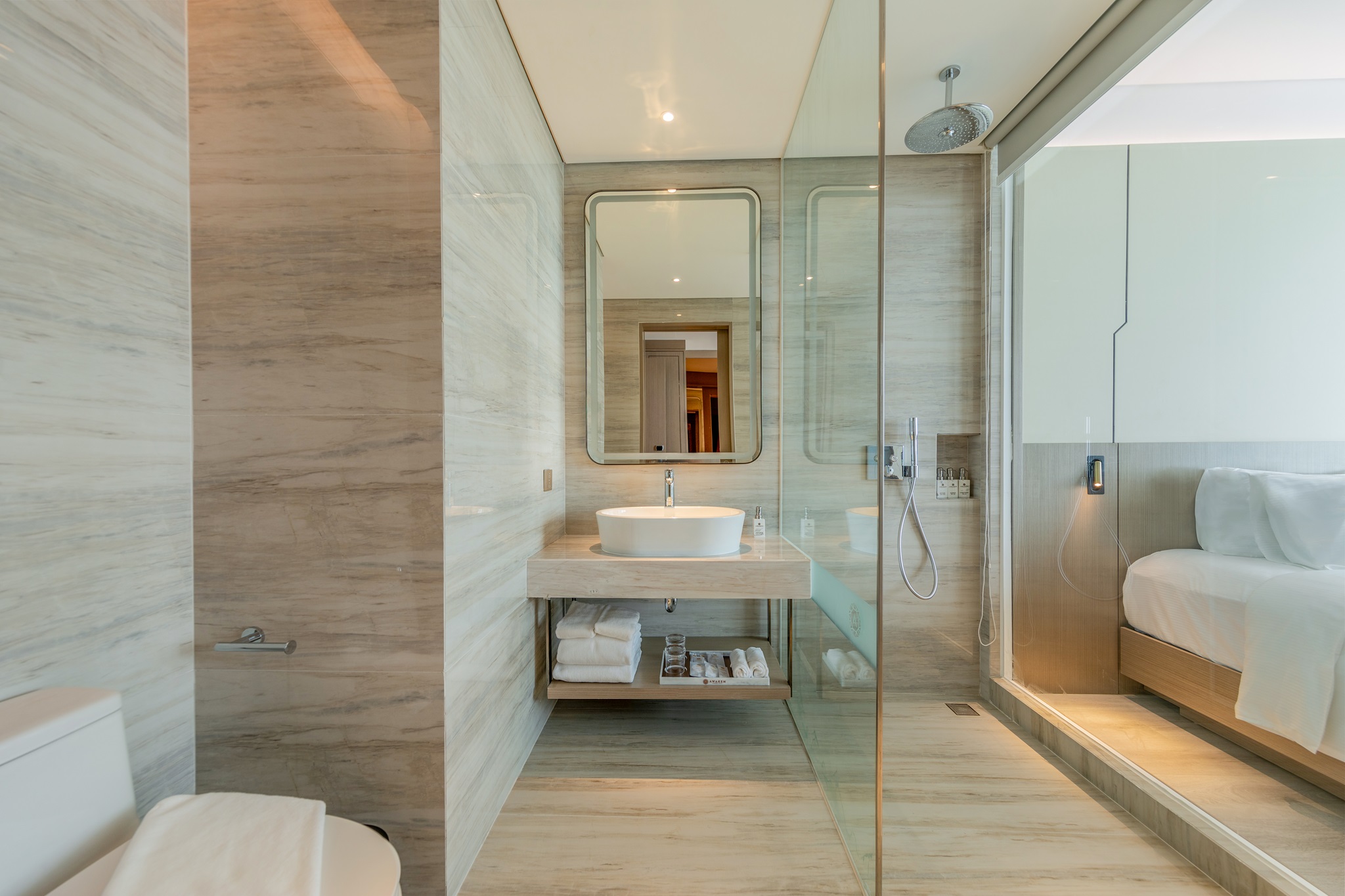 Twin Deluxe Partial Ocean View