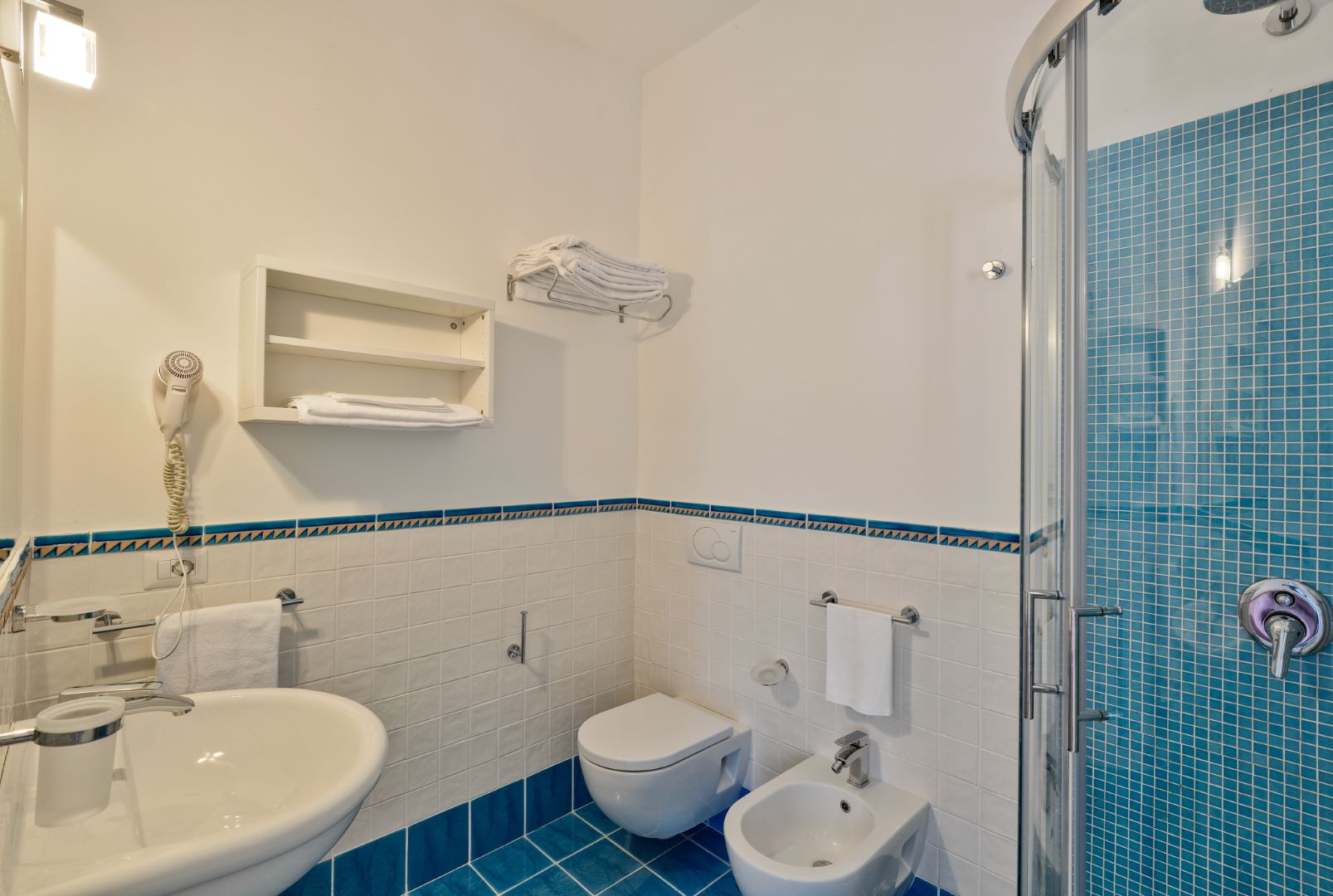 Apartment Two Bedrooms Two Bathrooms