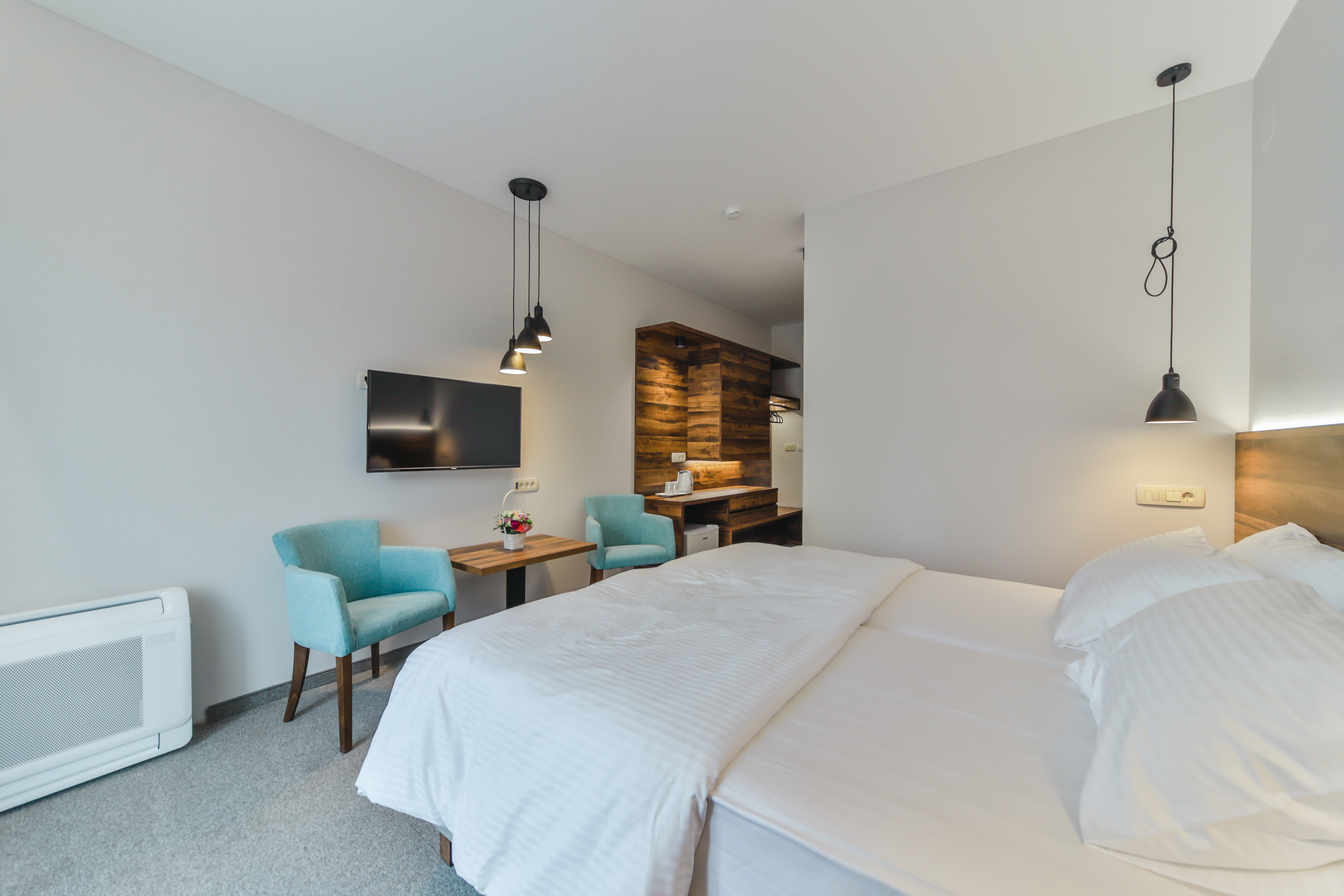 Double or Twin Deluxe