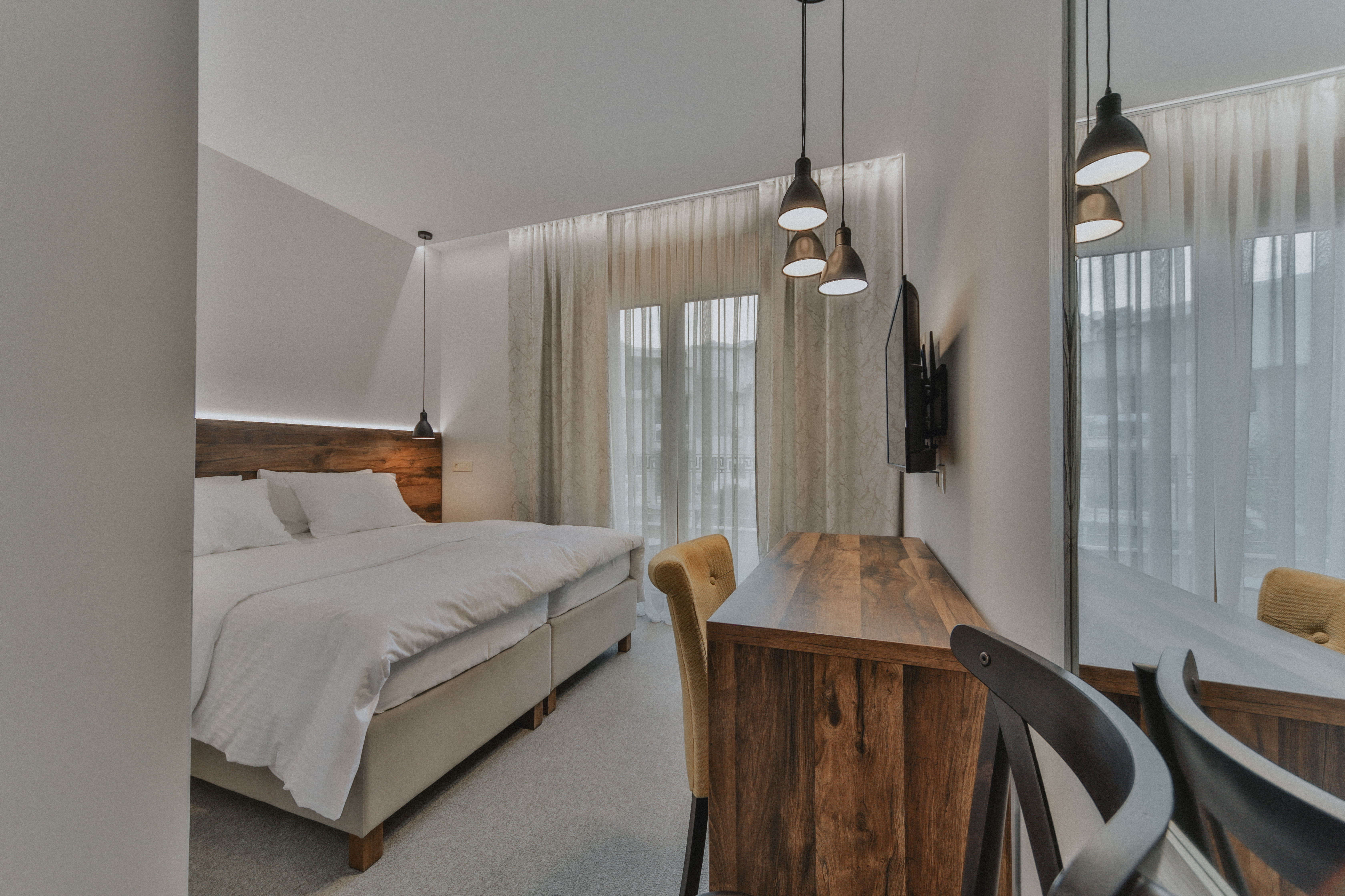 Double or Twin Standard