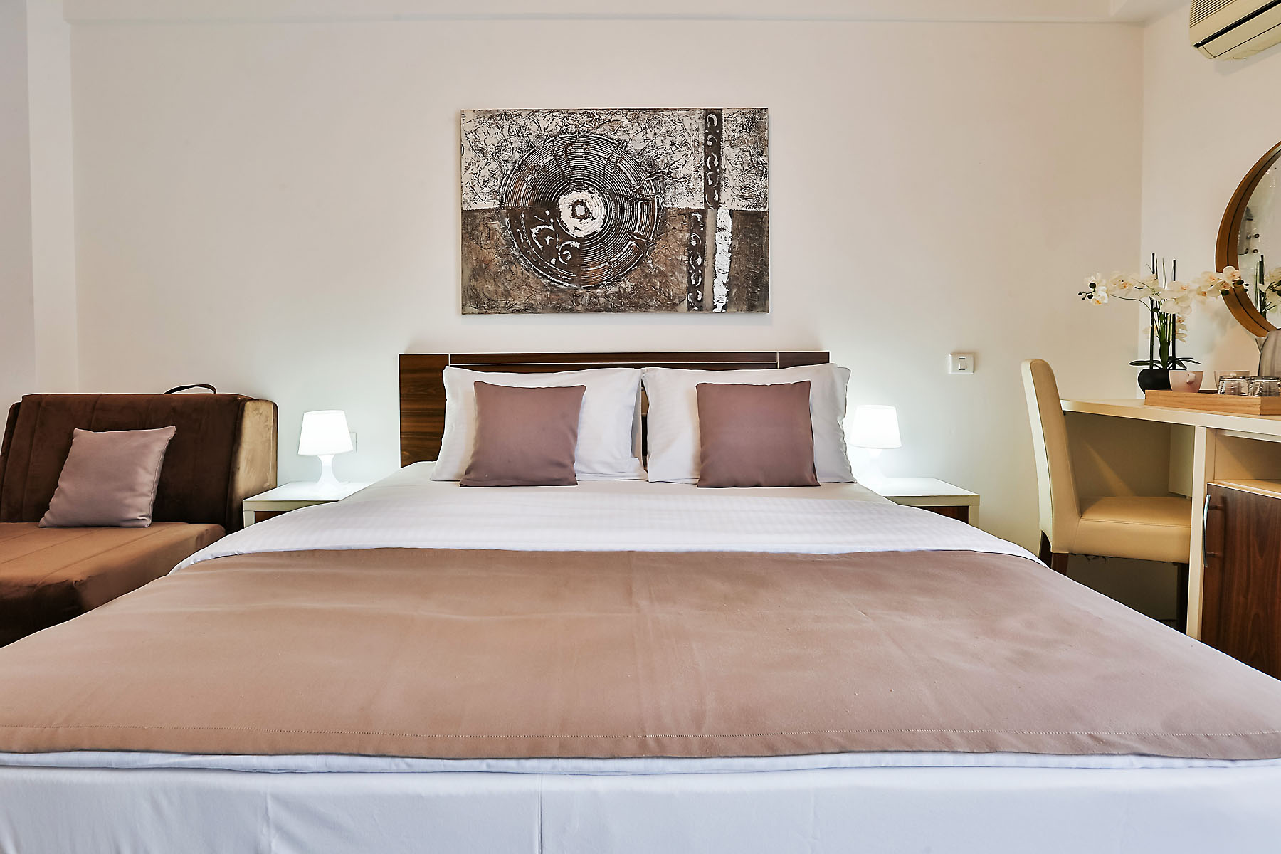 Double or Twin Standard