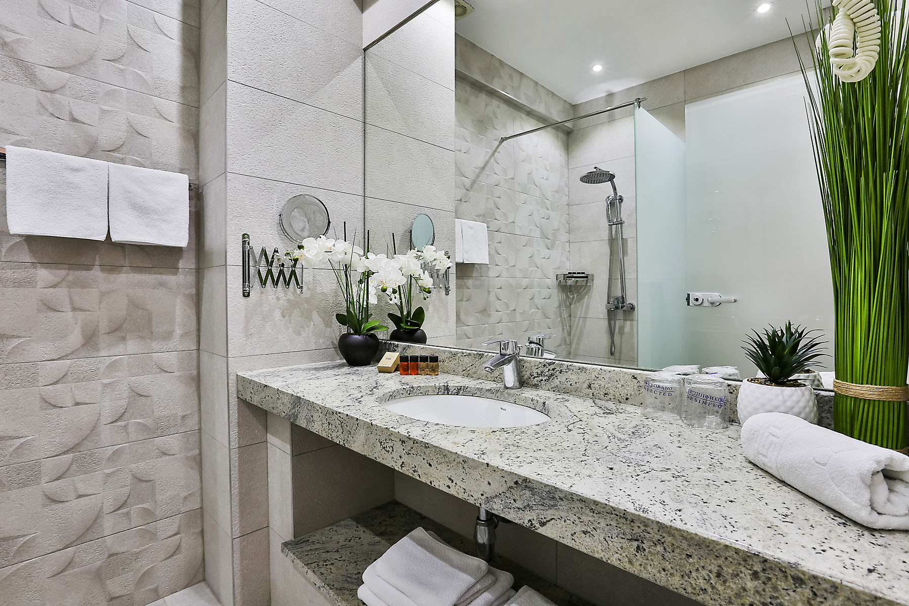 Double or Twin Standard