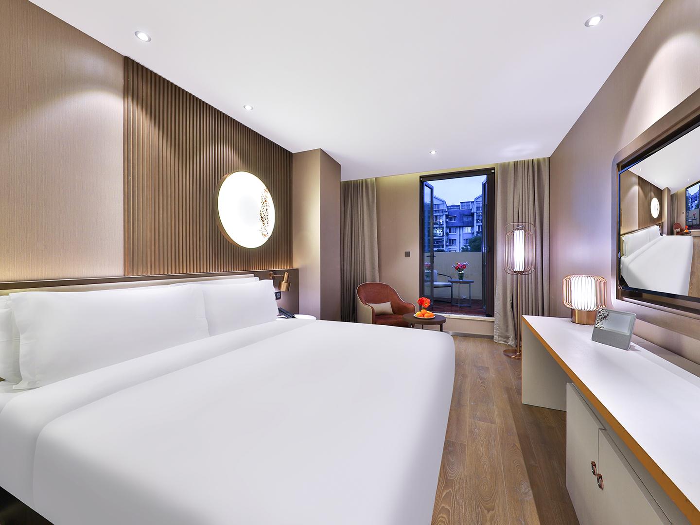 Double Superior with Views