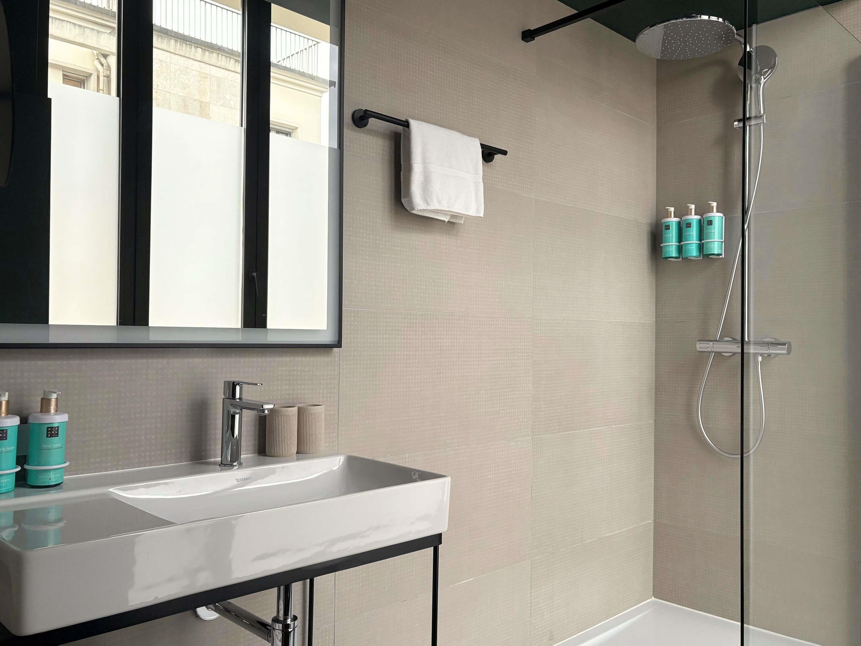 Double Classic with Views