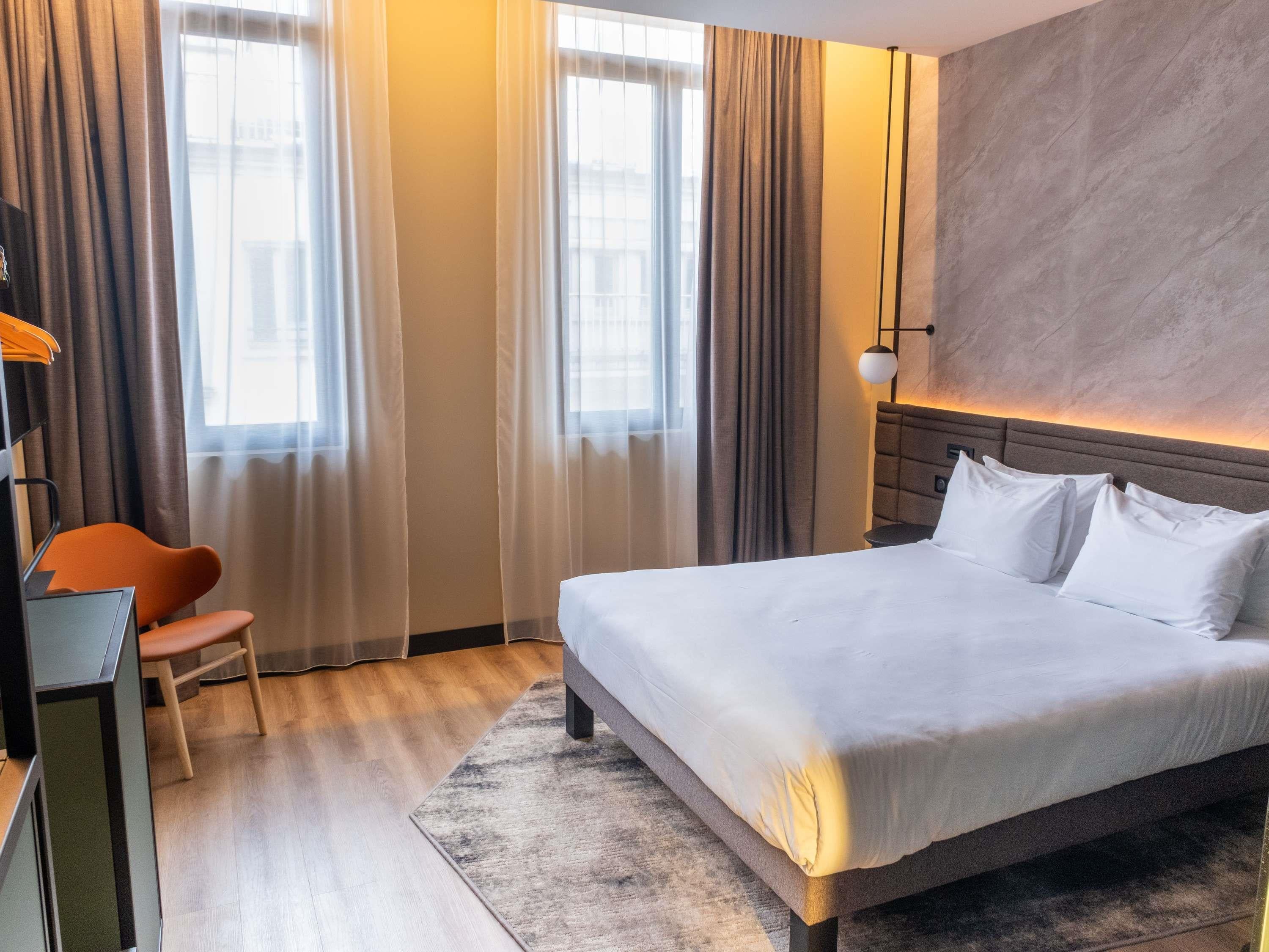 Double Classic Double Bed