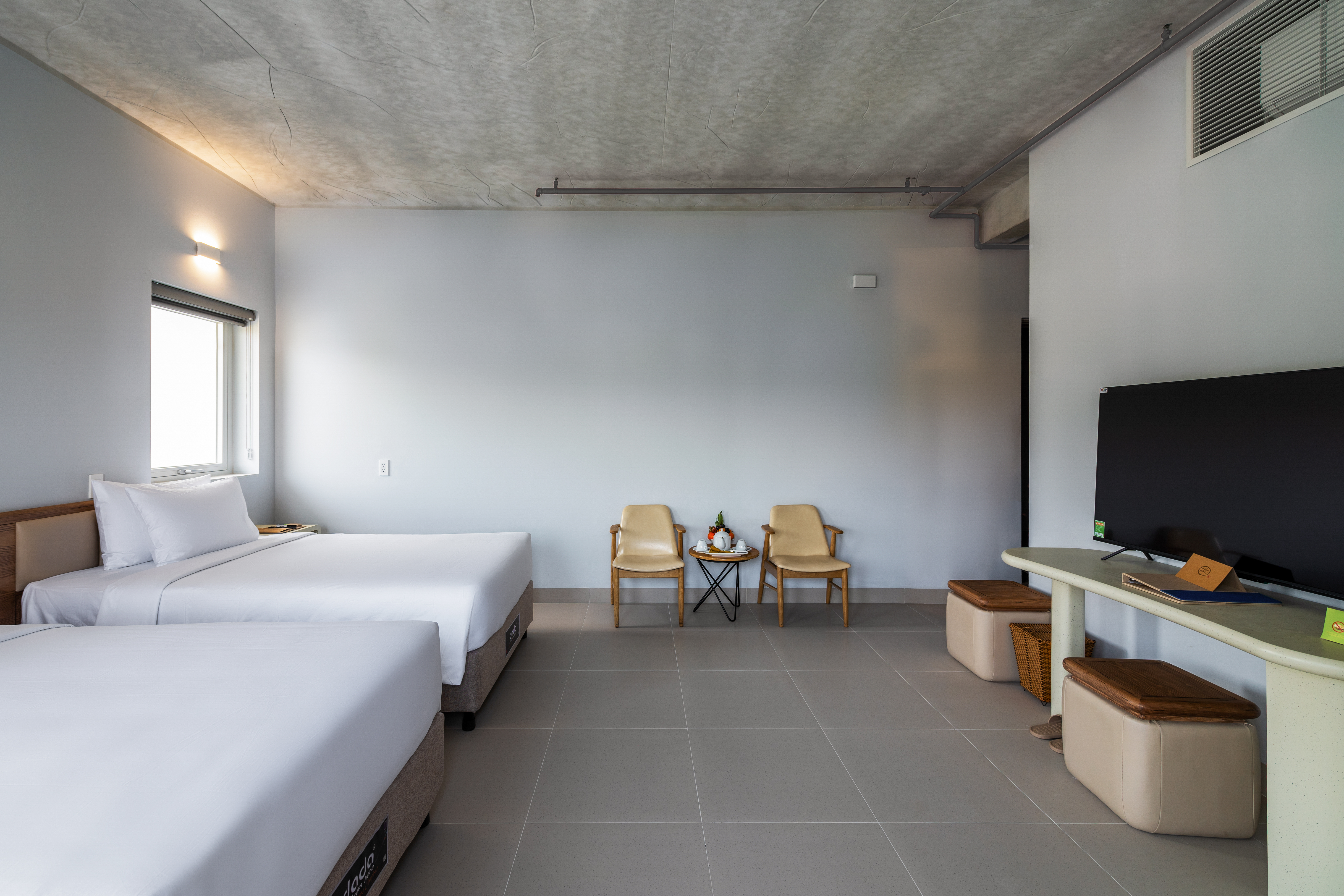 Twin Deluxe Two Beds