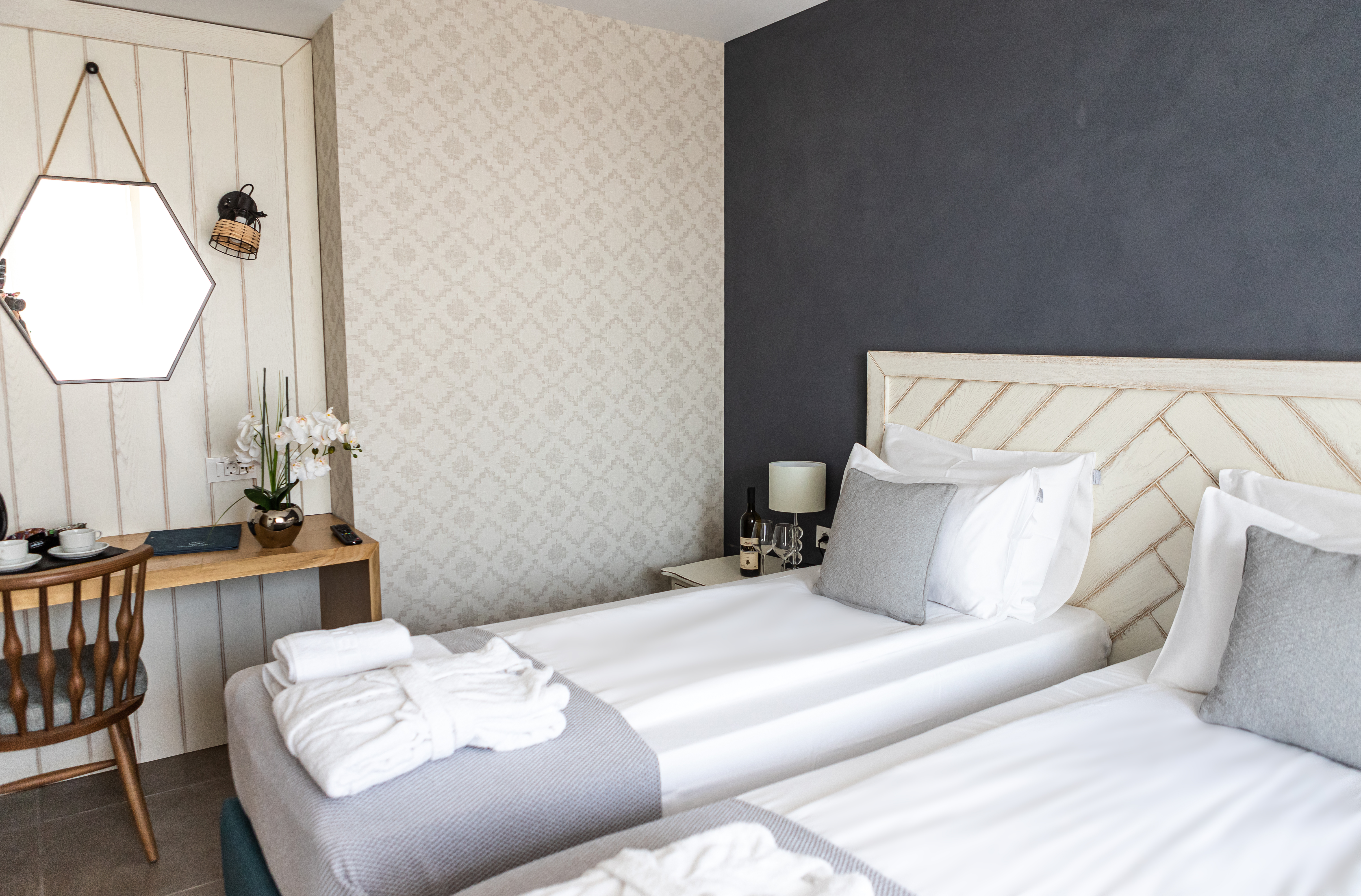 Double or Twin Standard