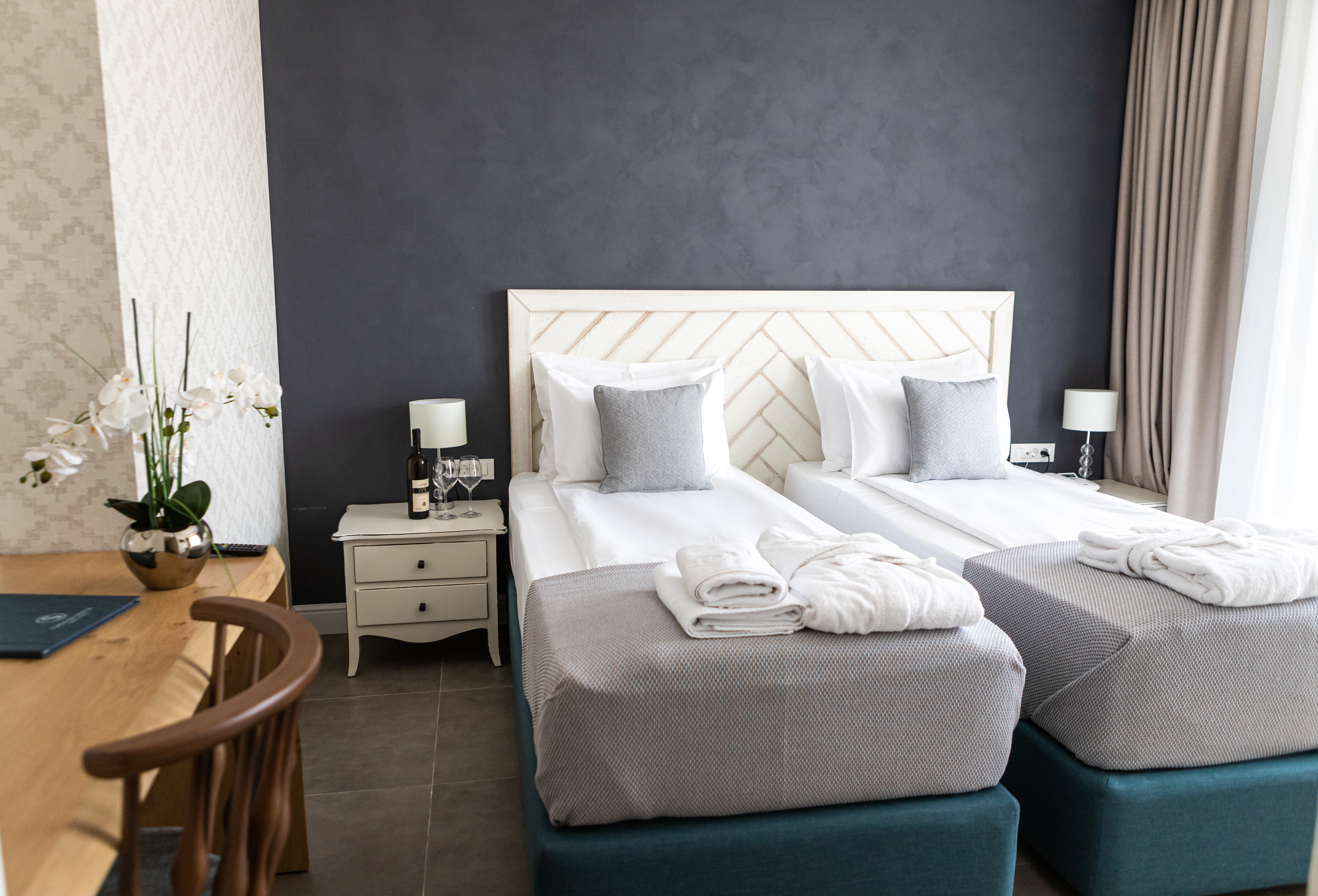 Double or Twin Standard