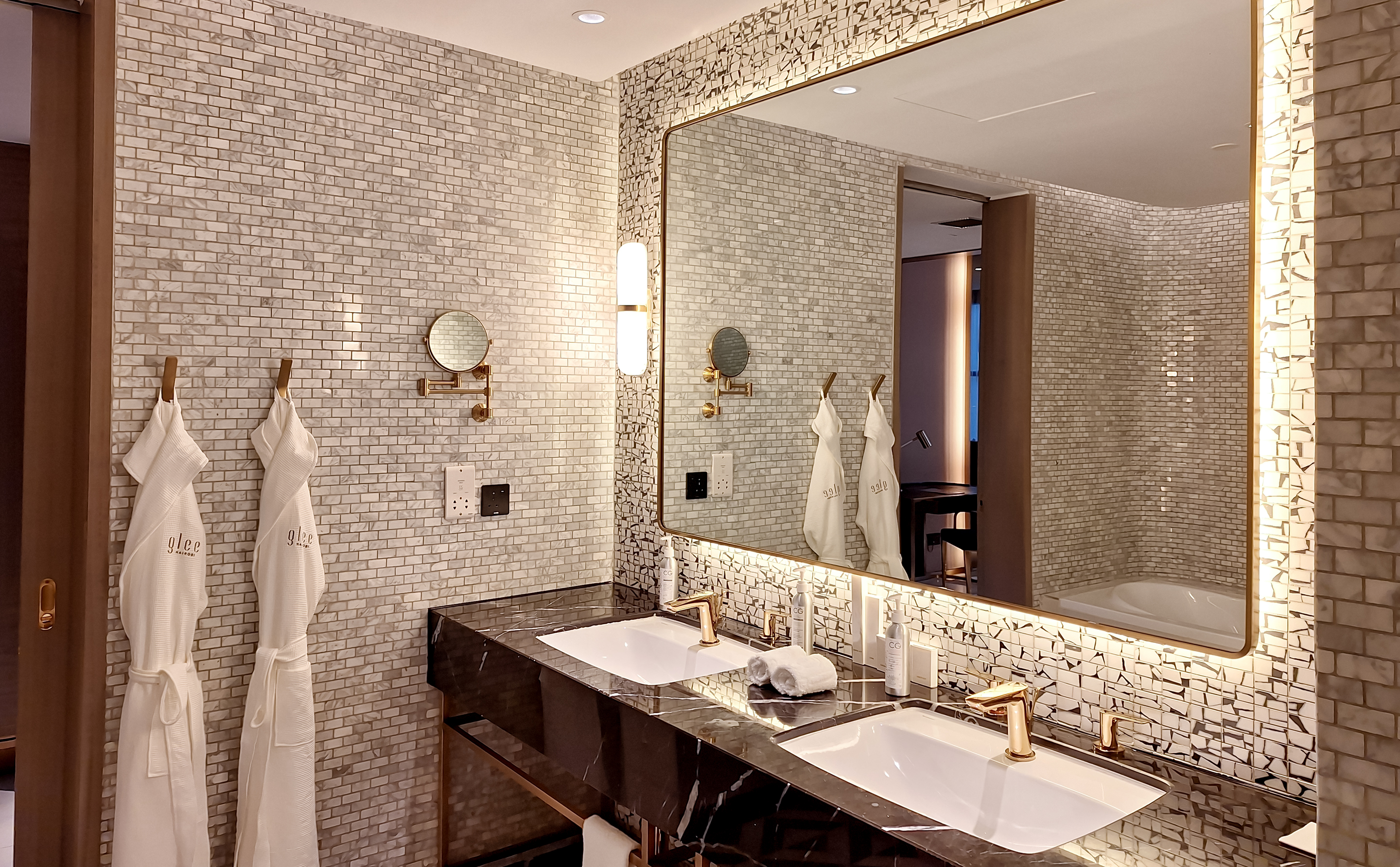 Junior Suite King Size Bed