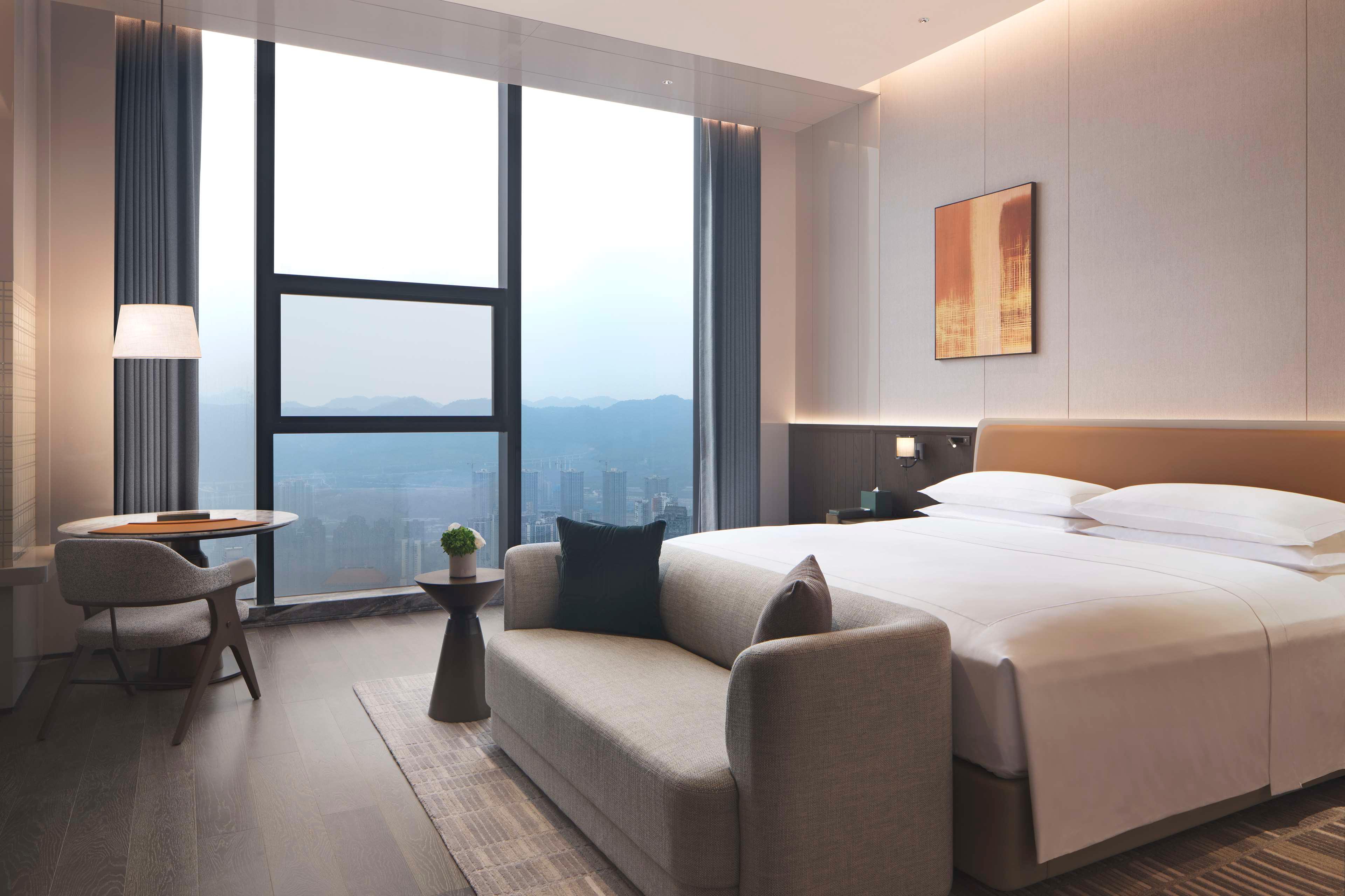 Twin Deluxe City View