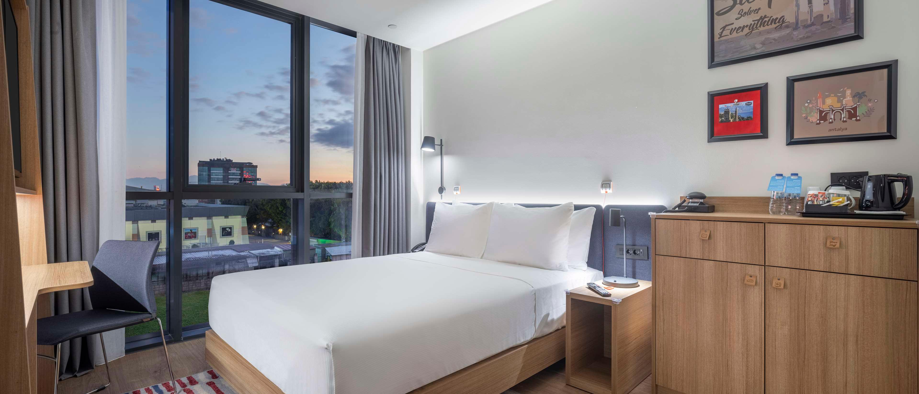 Double Accessible-queen Size Bed