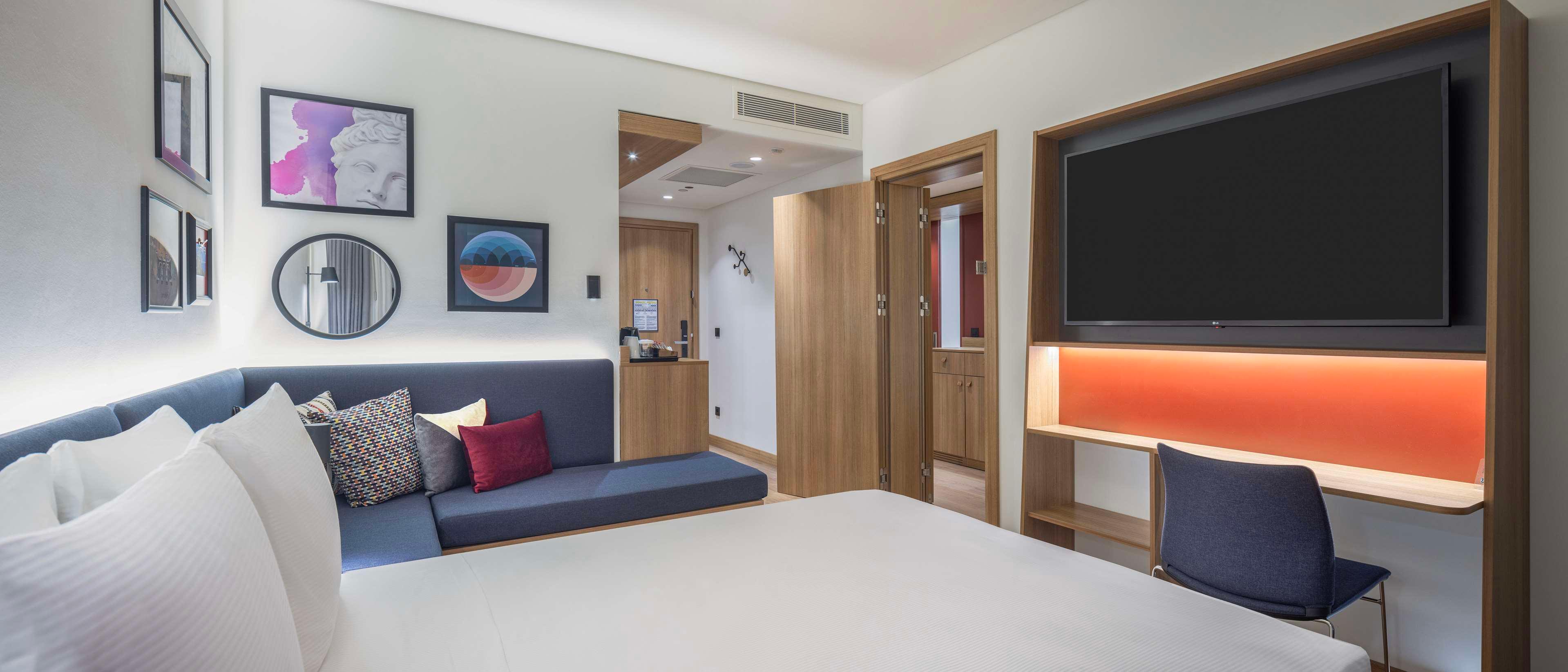 Family Room King Size Bed