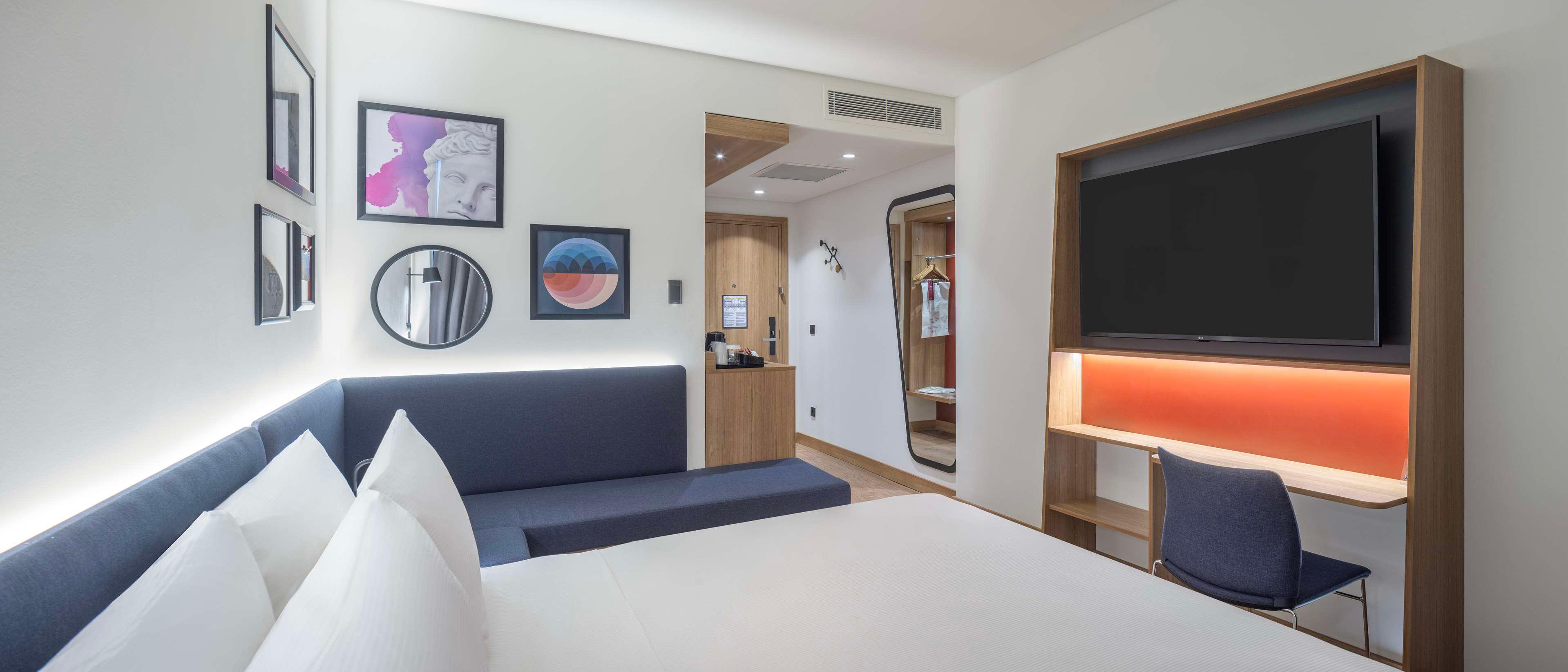 Double King Size Bed