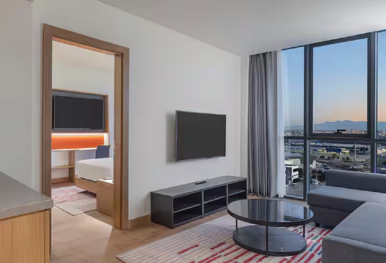 Studio King Size Bed