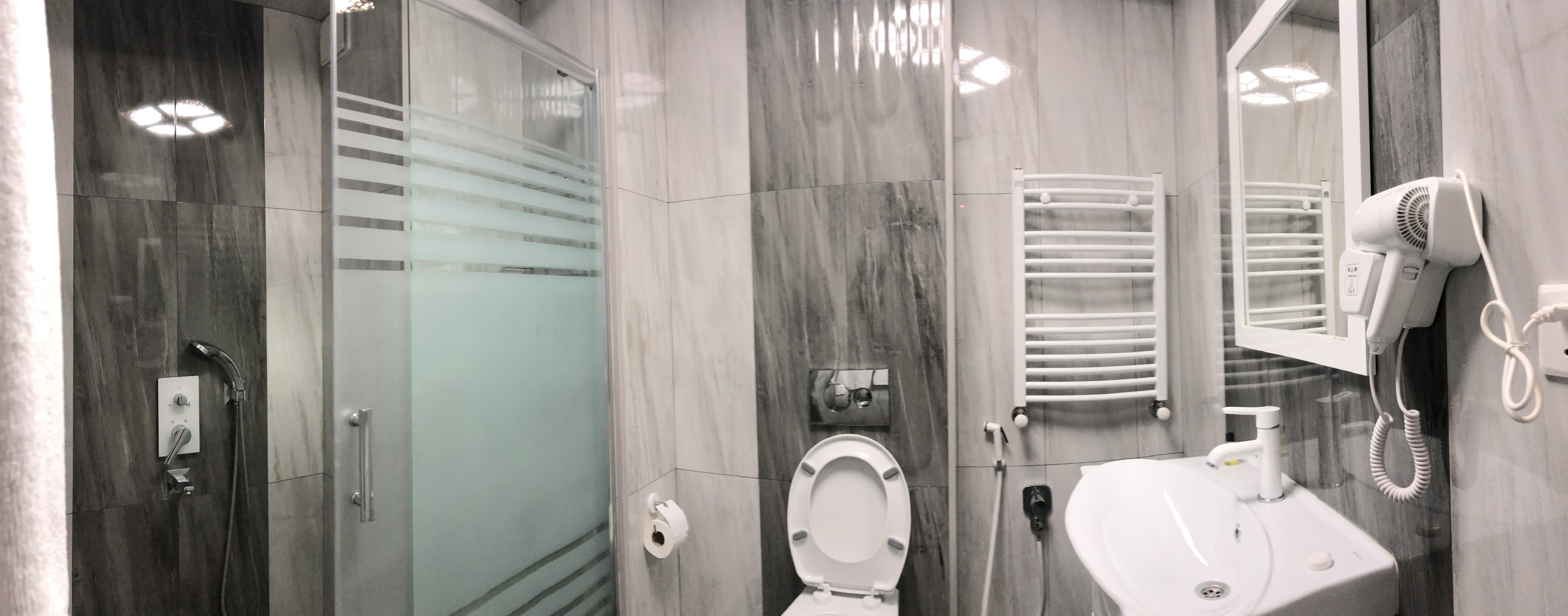 Double Deluxe King Bed