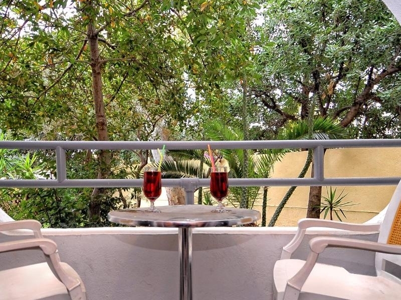 Quadruple One Bedroom