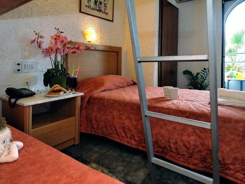 Quadruple One Bedroom