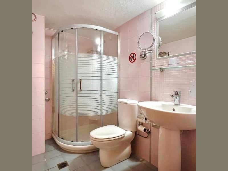 Quadruple One Bedroom