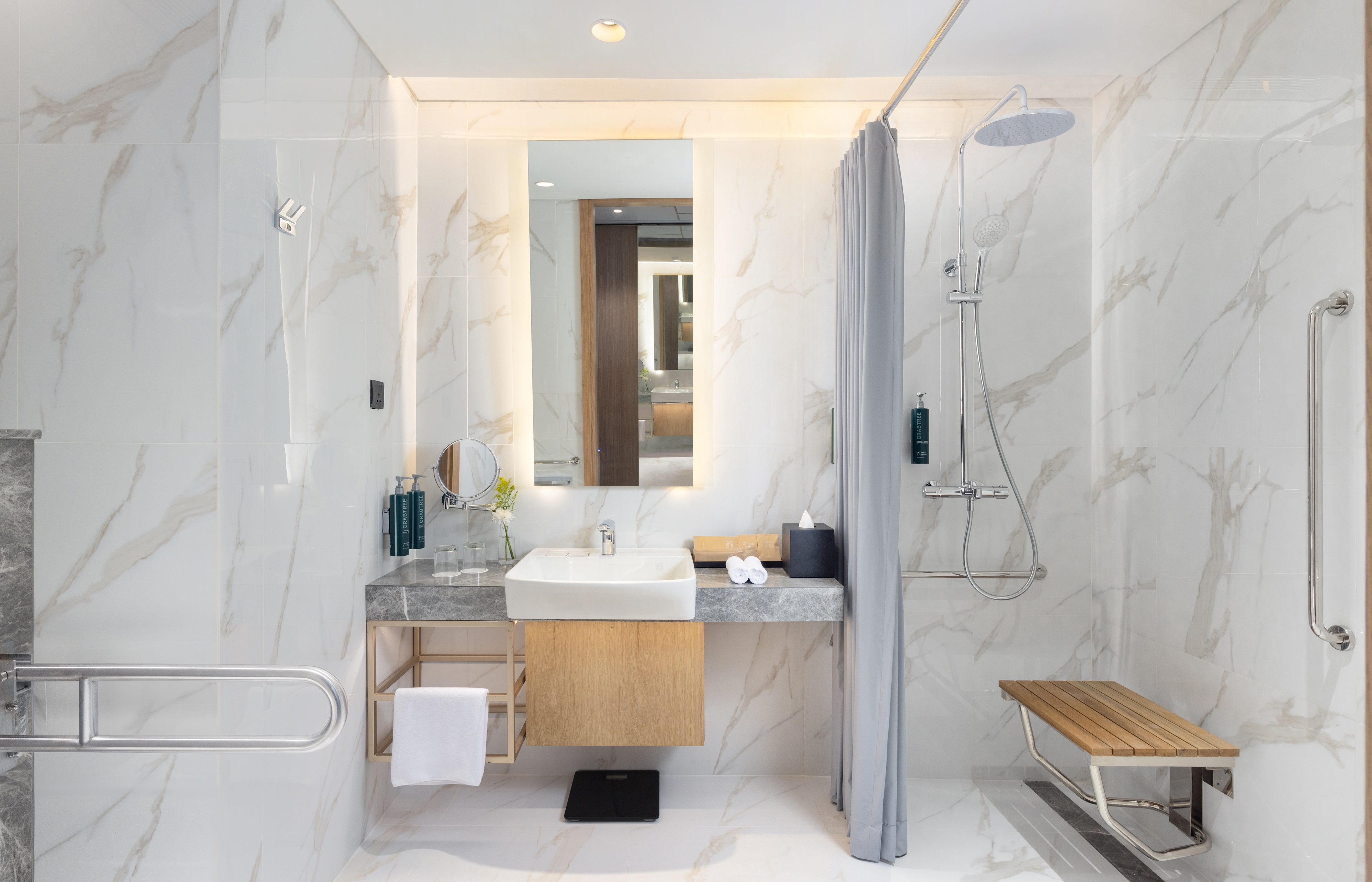 Double Accessible King Size Bed